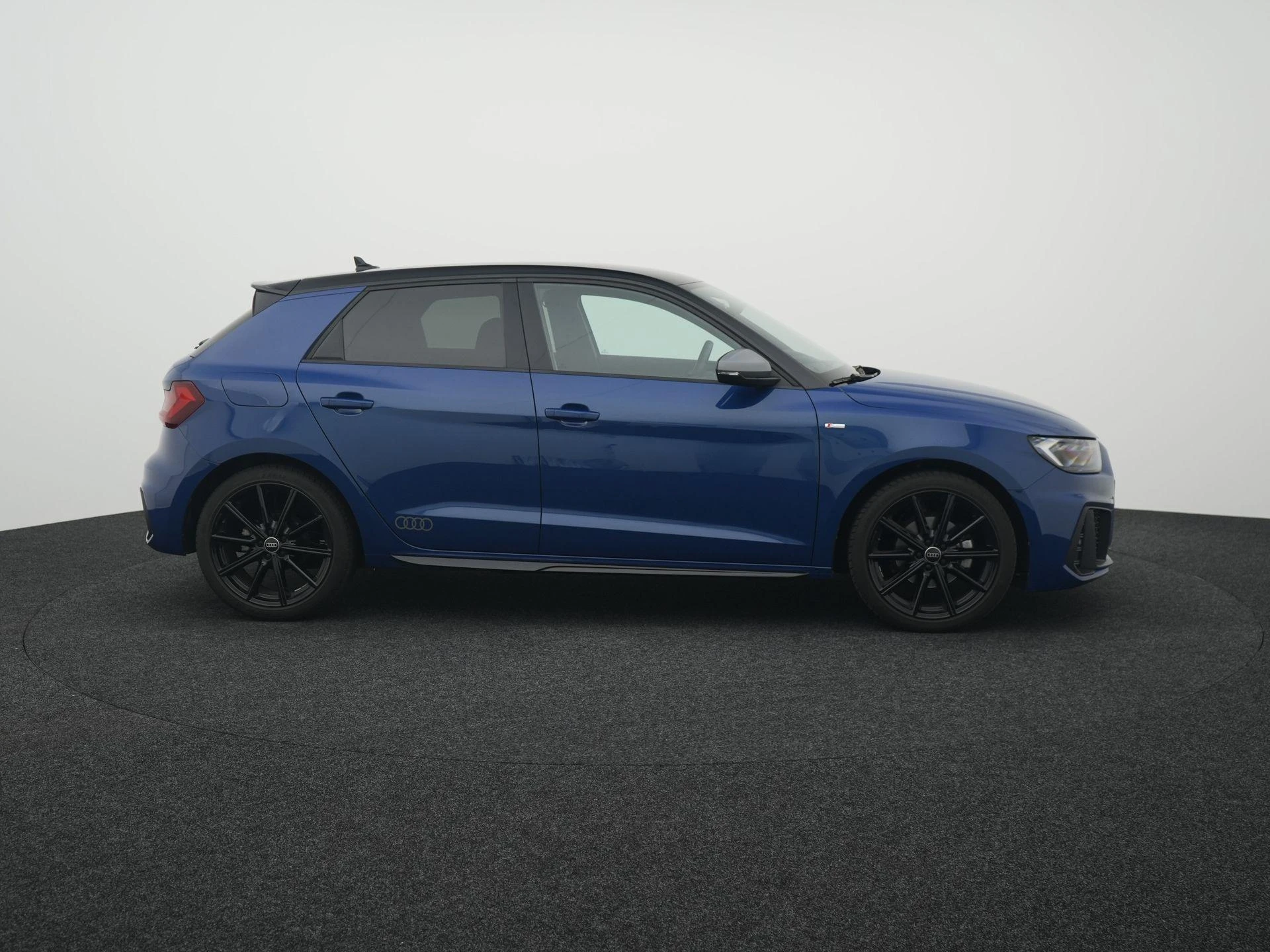 Audi-A1 Sportback-image-5