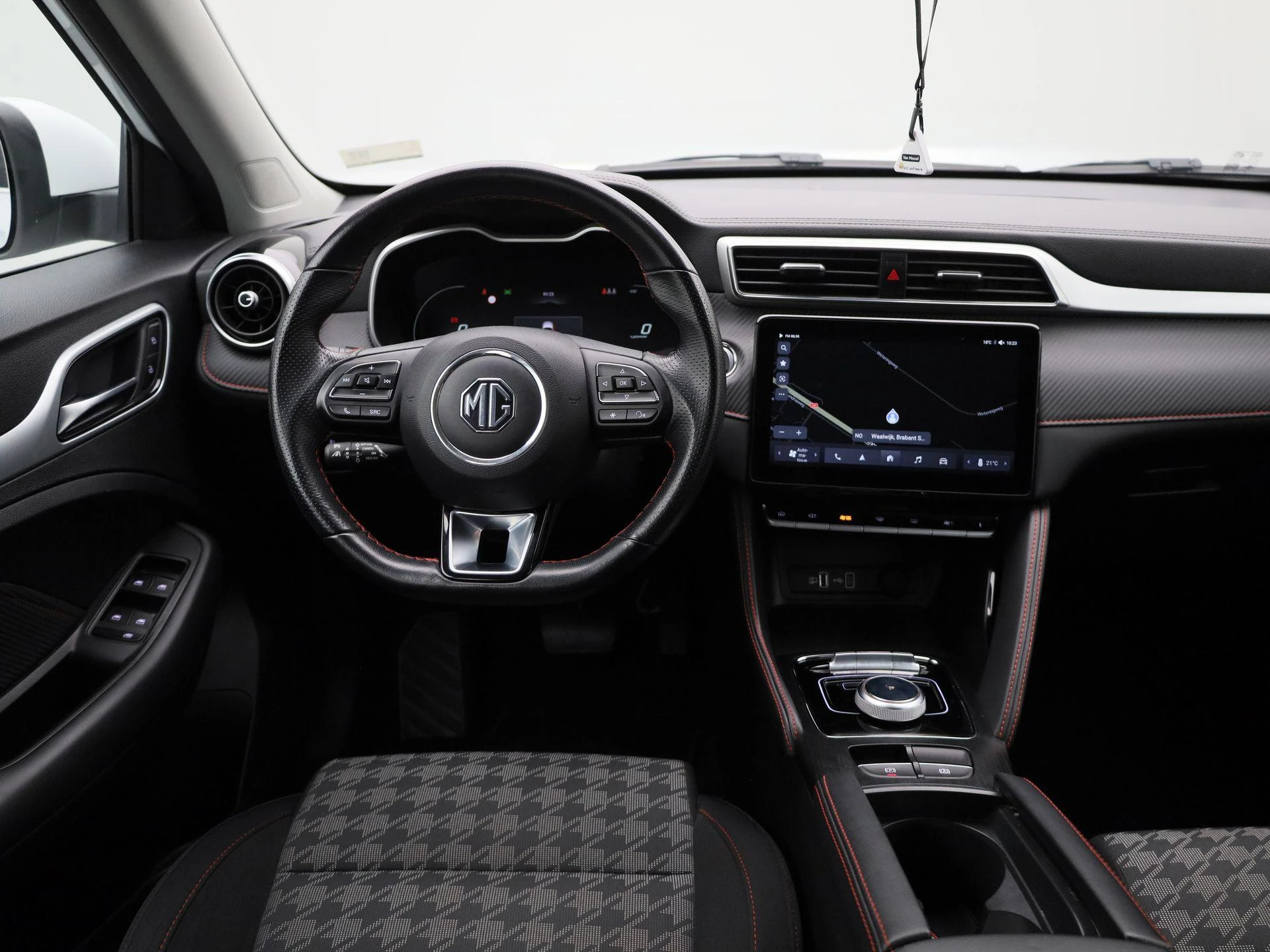 MG-ZS-image-6