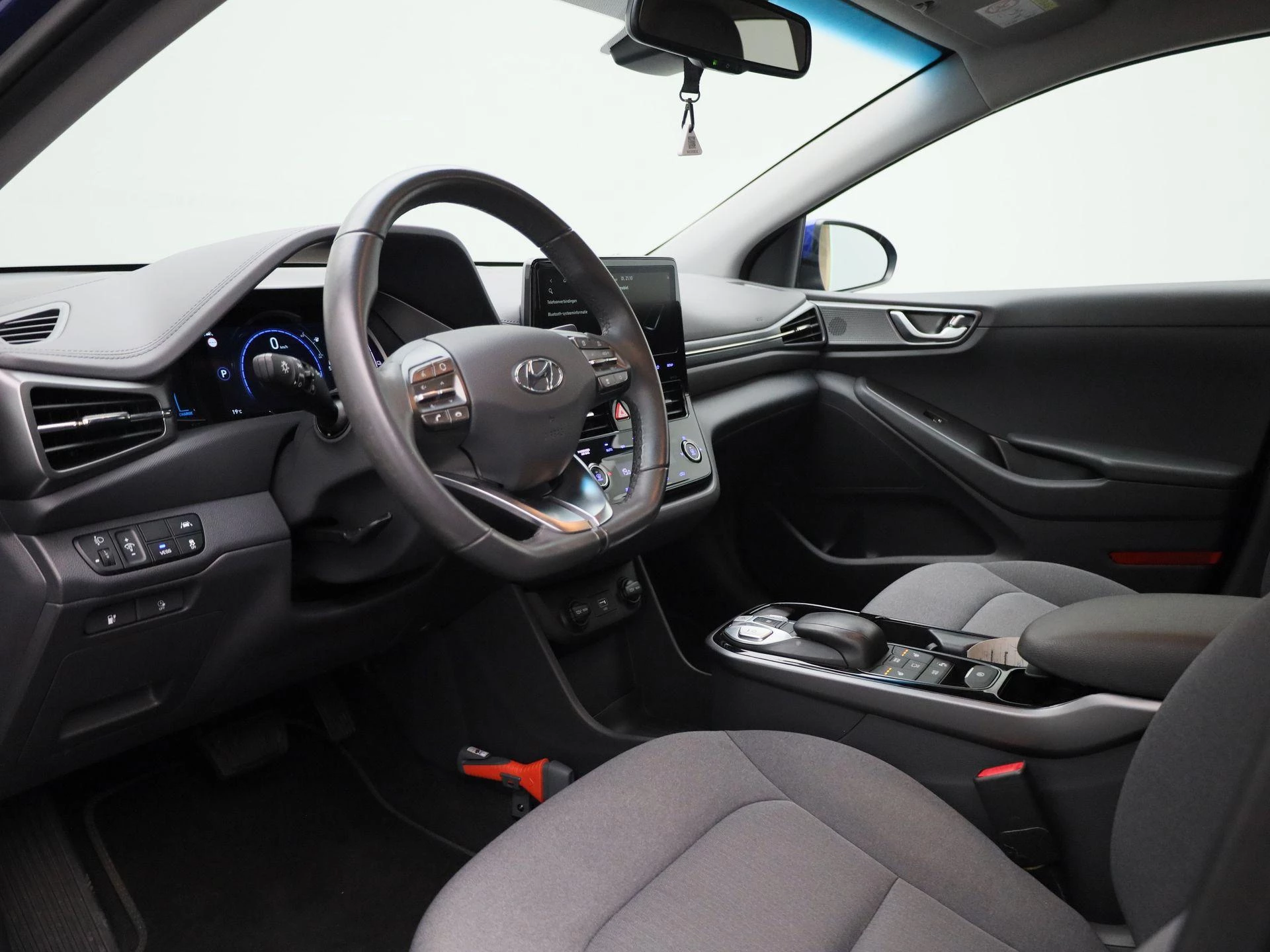 Hyundai-IONIQ-image-29