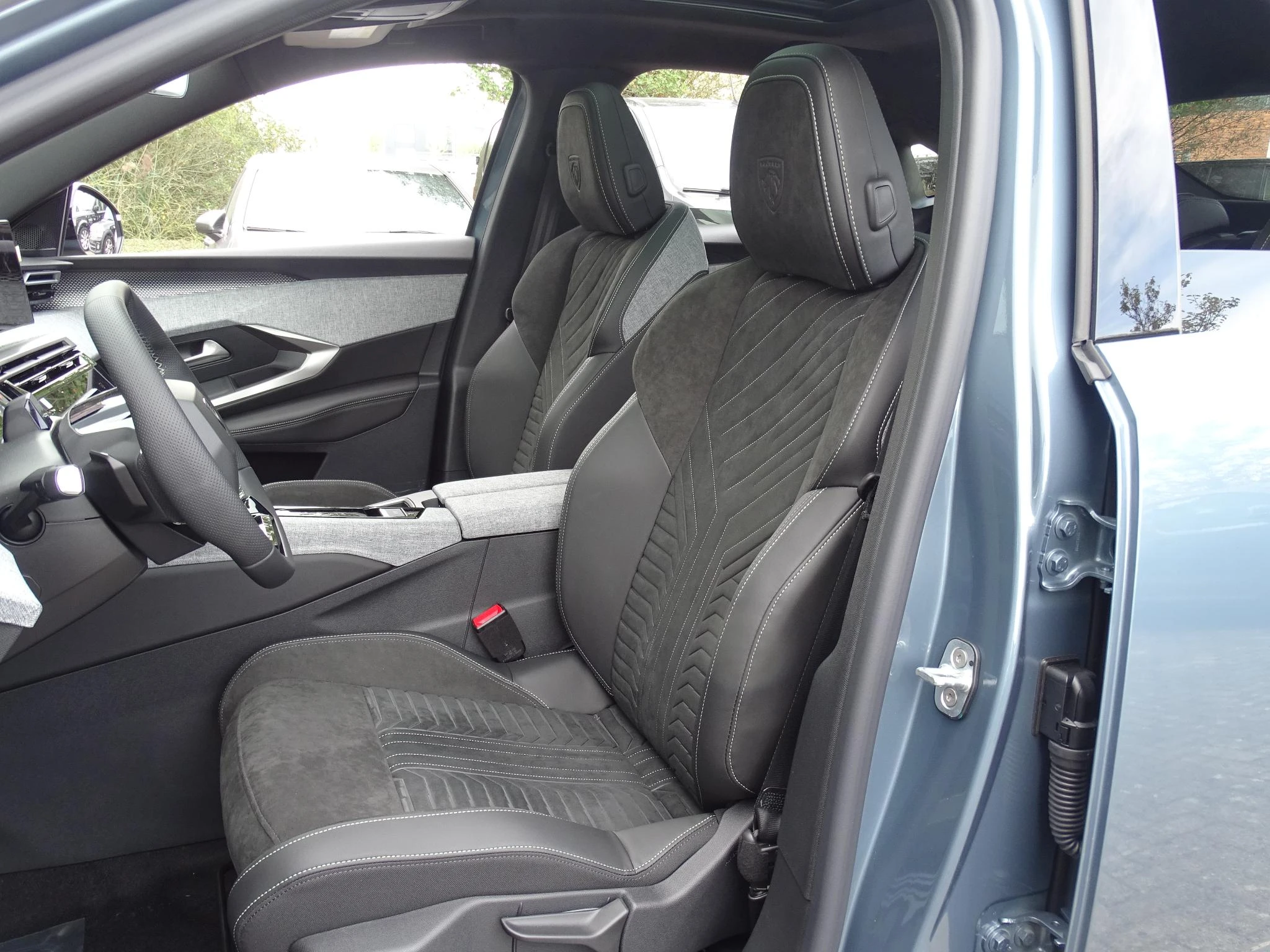 Peugeot-e-3008-image-10
