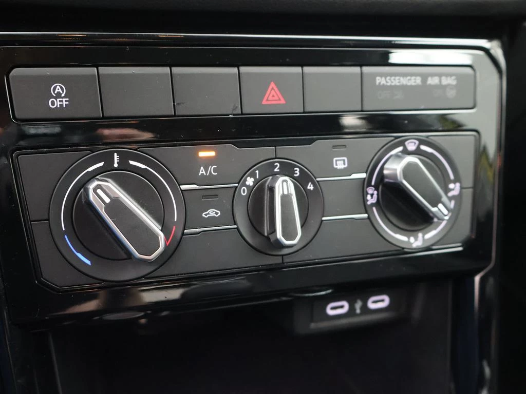 Volkswagen T-Cross T-Cross United 1.0TSI 115PK *CAMERA*CRUISE*LANE-ASSIST*VIRTUAL COCKPIT*APP-CONNECT*...*