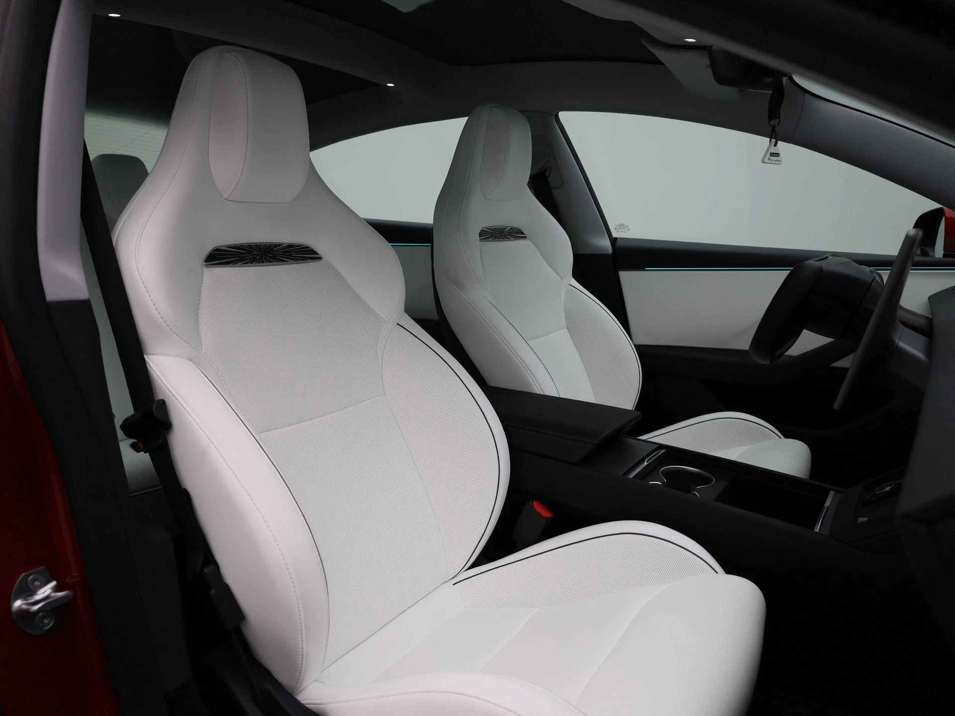 Tesla-Model 3-image-35