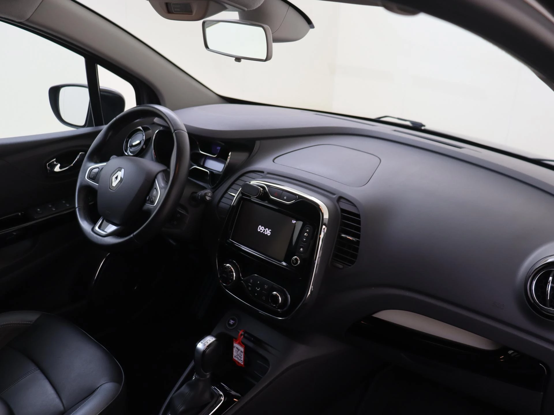 Renault-Captur-image-4