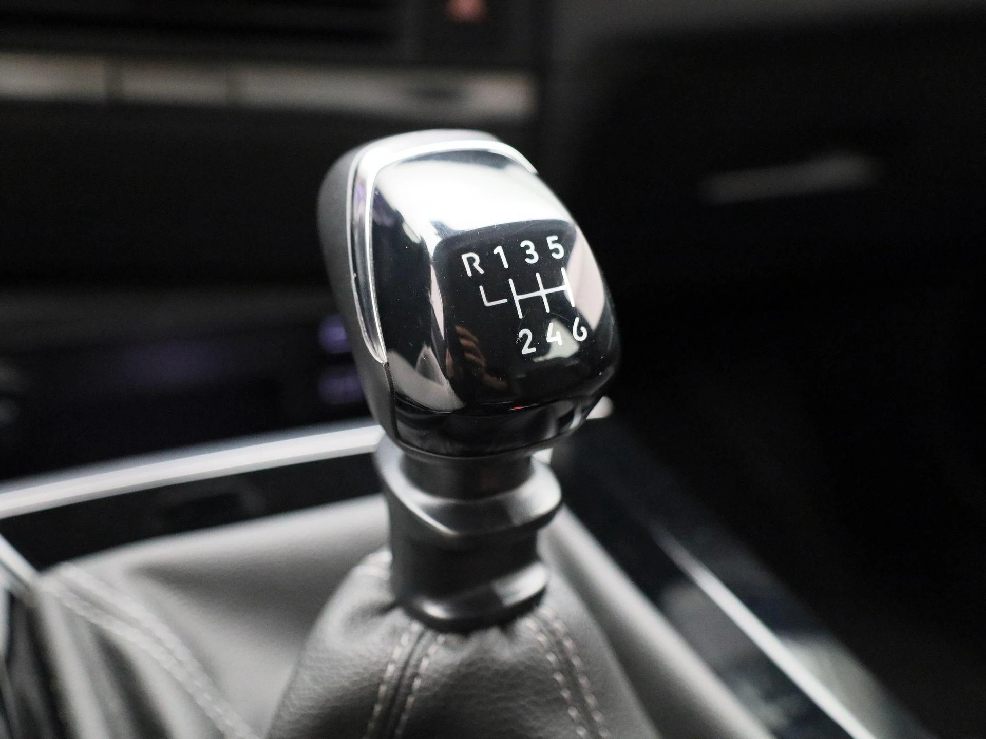 Opel-Astra-image-28