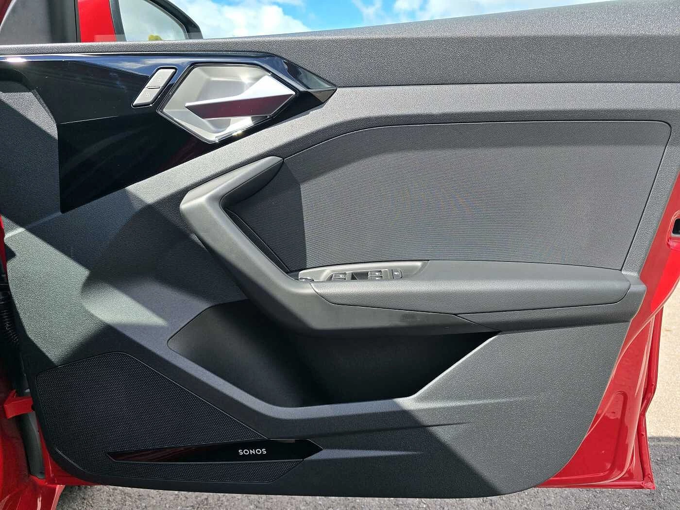 Audi-A1 Sportback-image-10