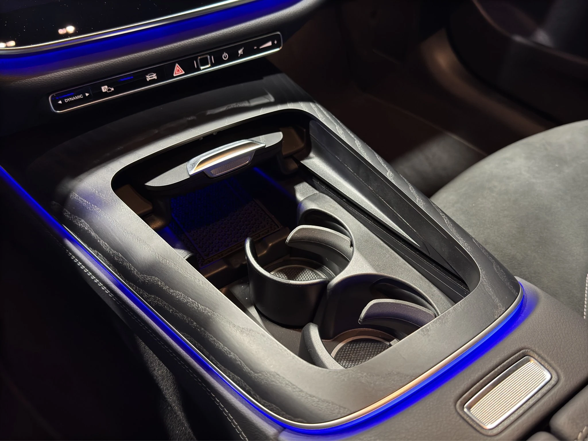 Mercedes-Benz-E-Klasse-image-18