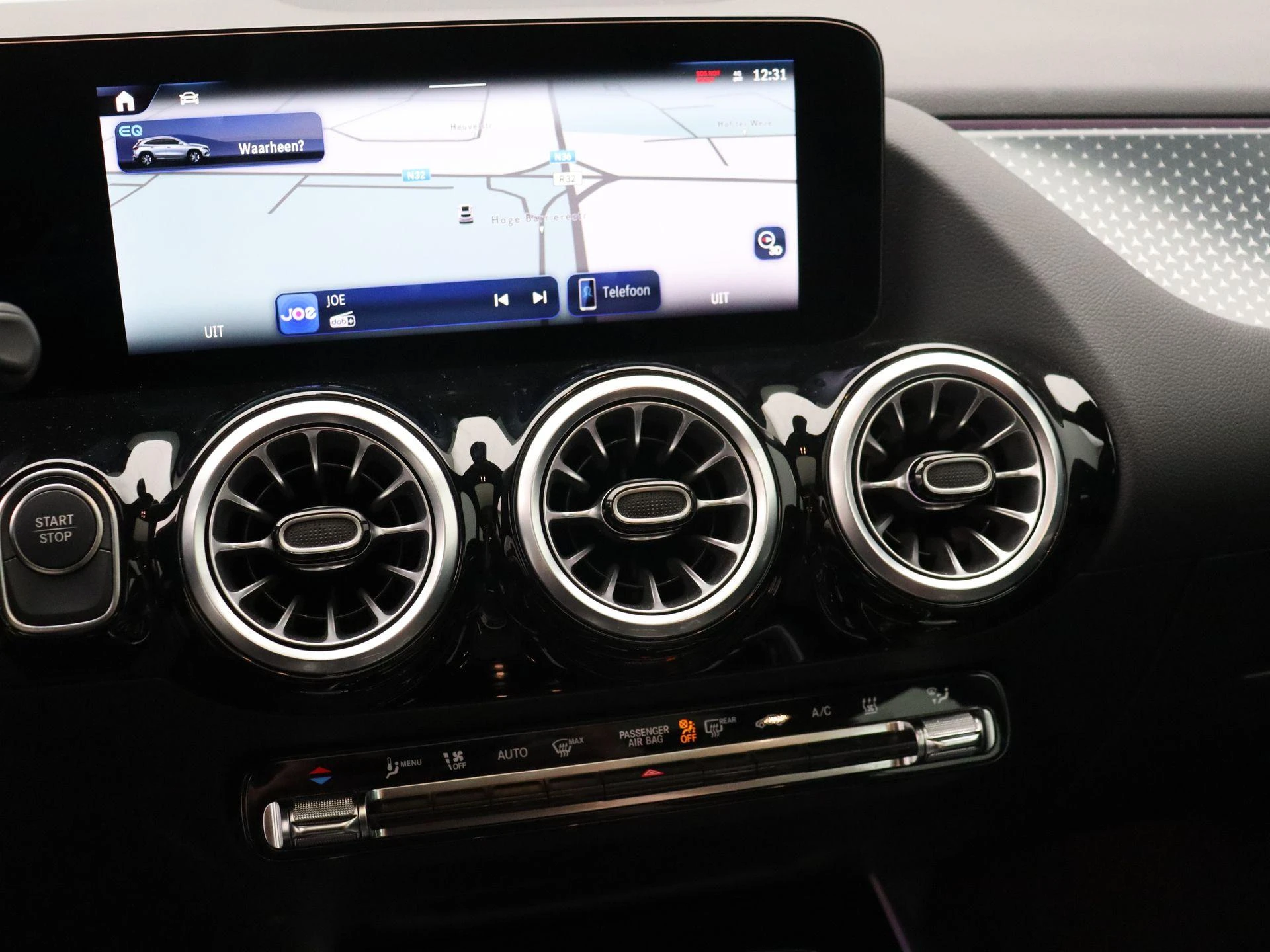 Mercedes-Benz-EQA-image-13