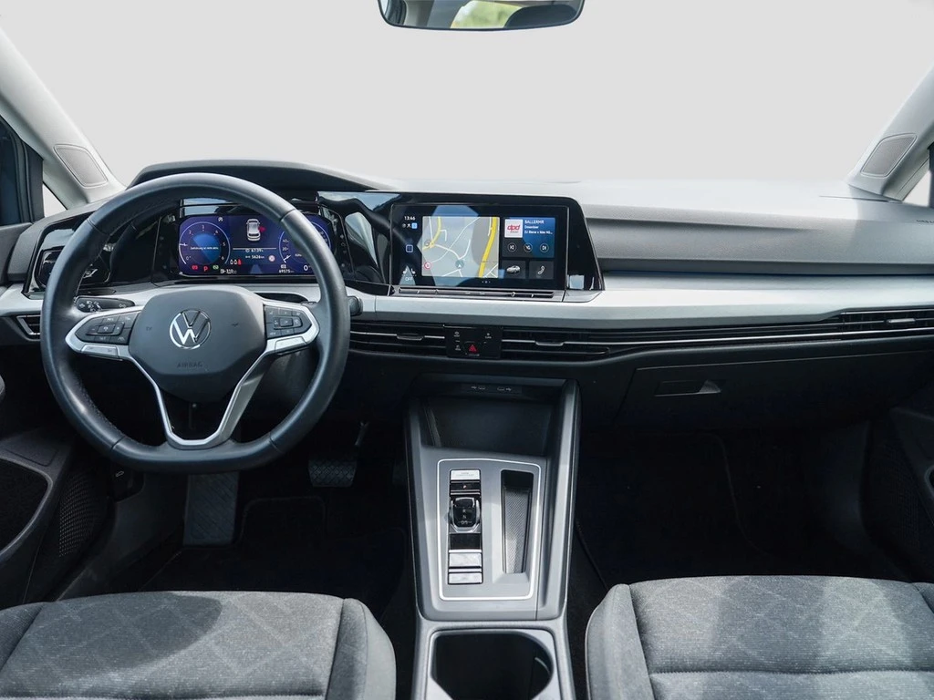 Volkswagen-Golf-image-10