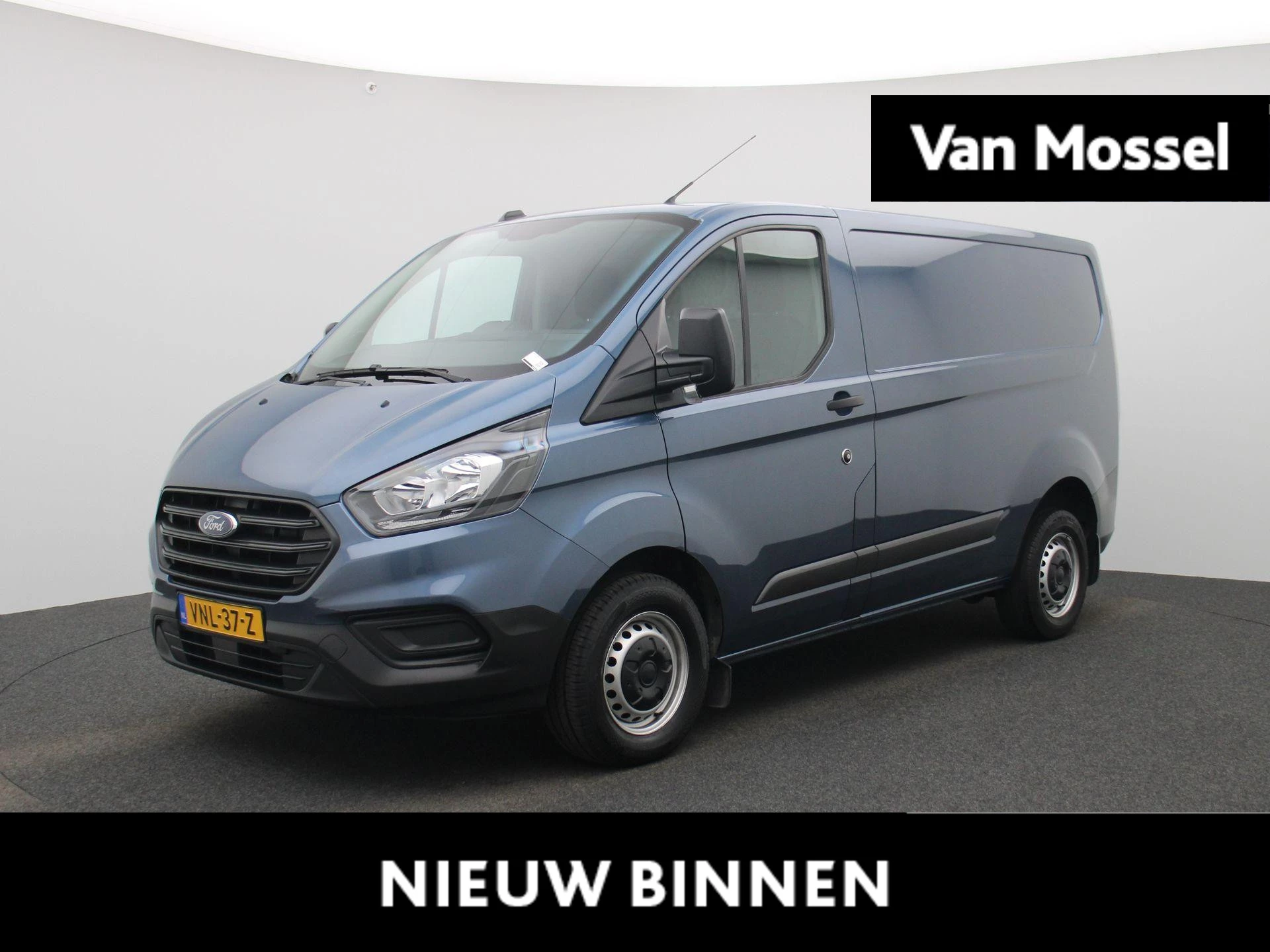 Ford-Transit Custom-image-0