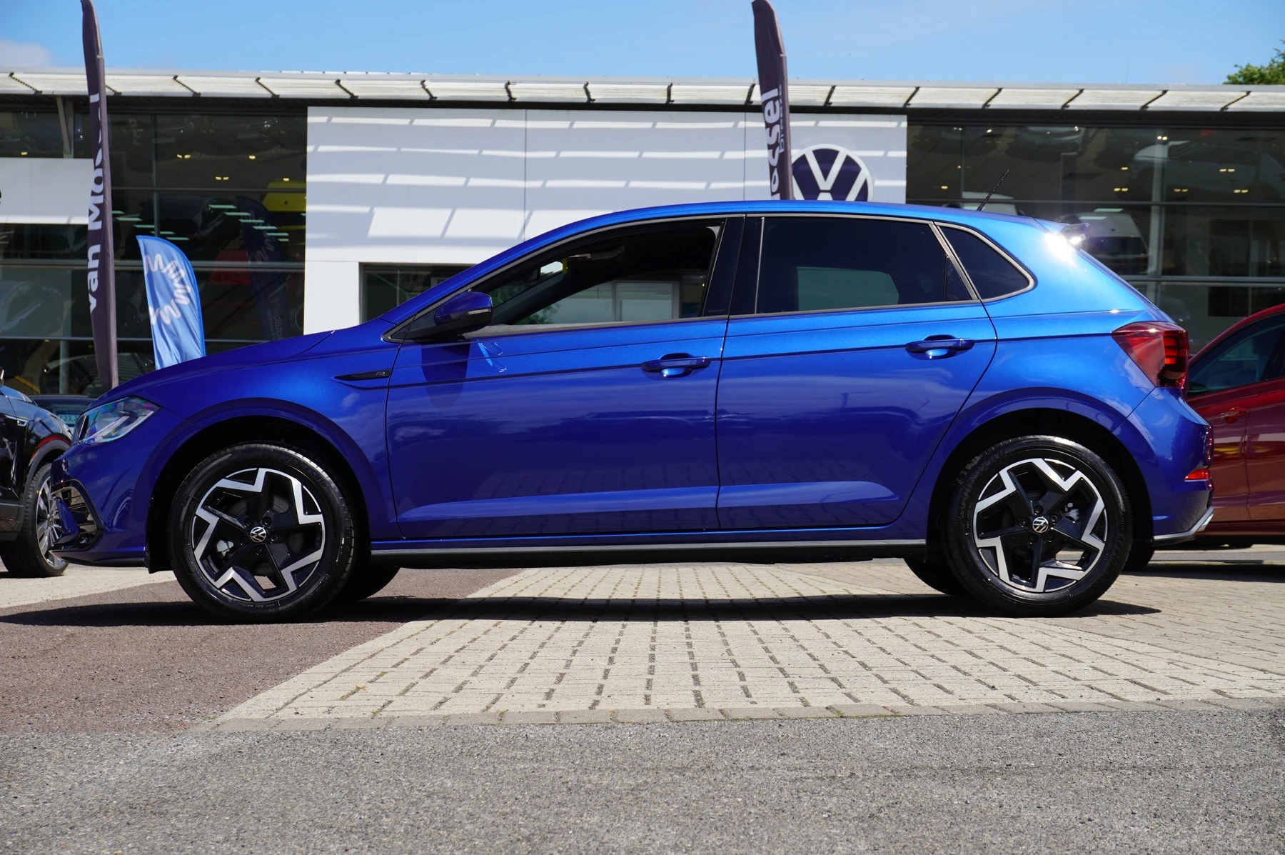 Volkswagen-Polo-image-16