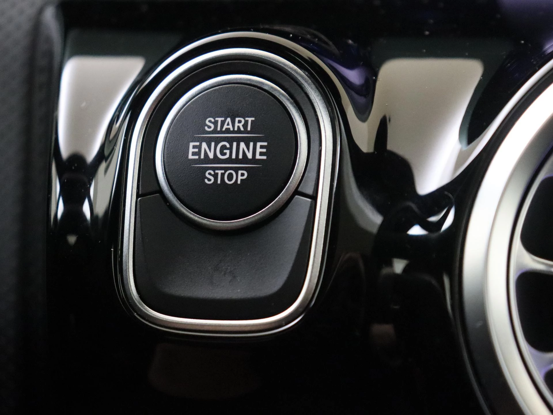 Mercedes-Benz-A-Klasse-image-21