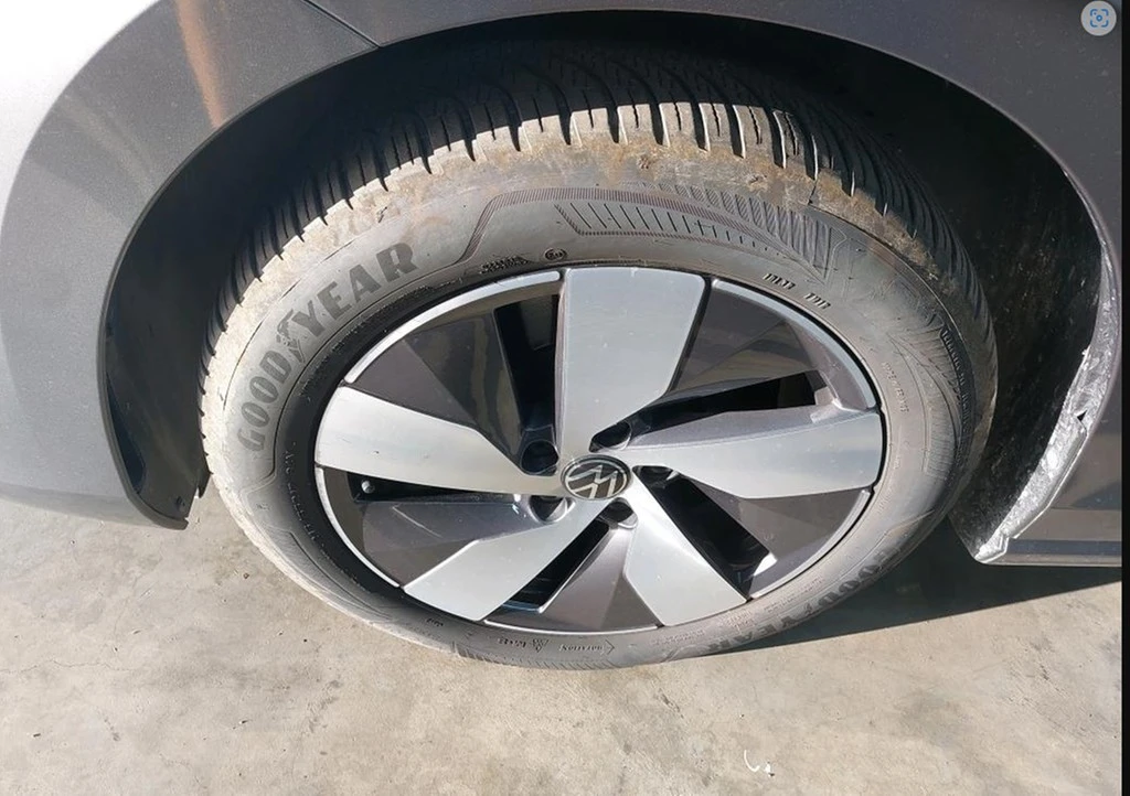Volkswagen-Passat-image-3