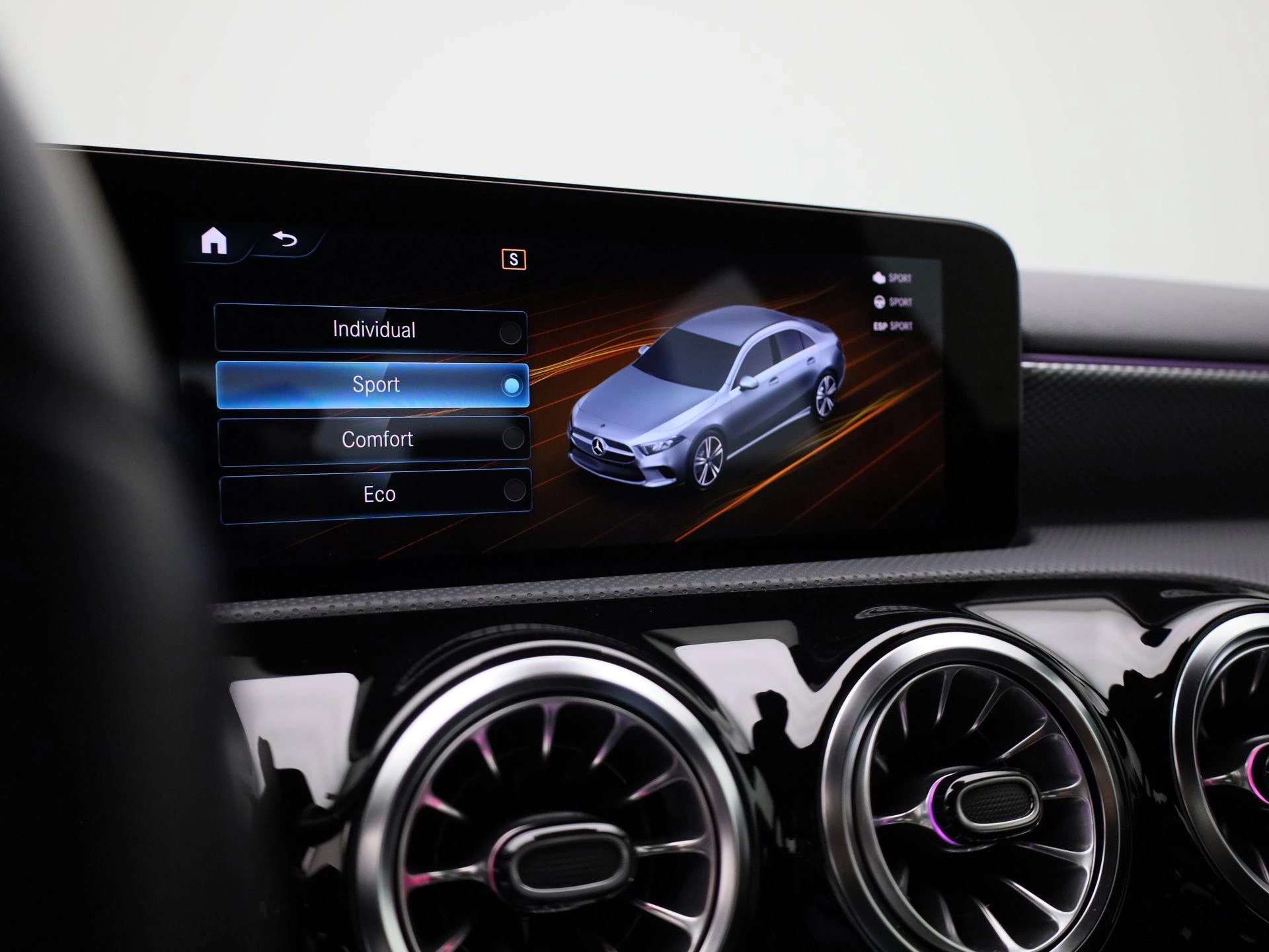 Mercedes-Benz-A-Klasse-image-31