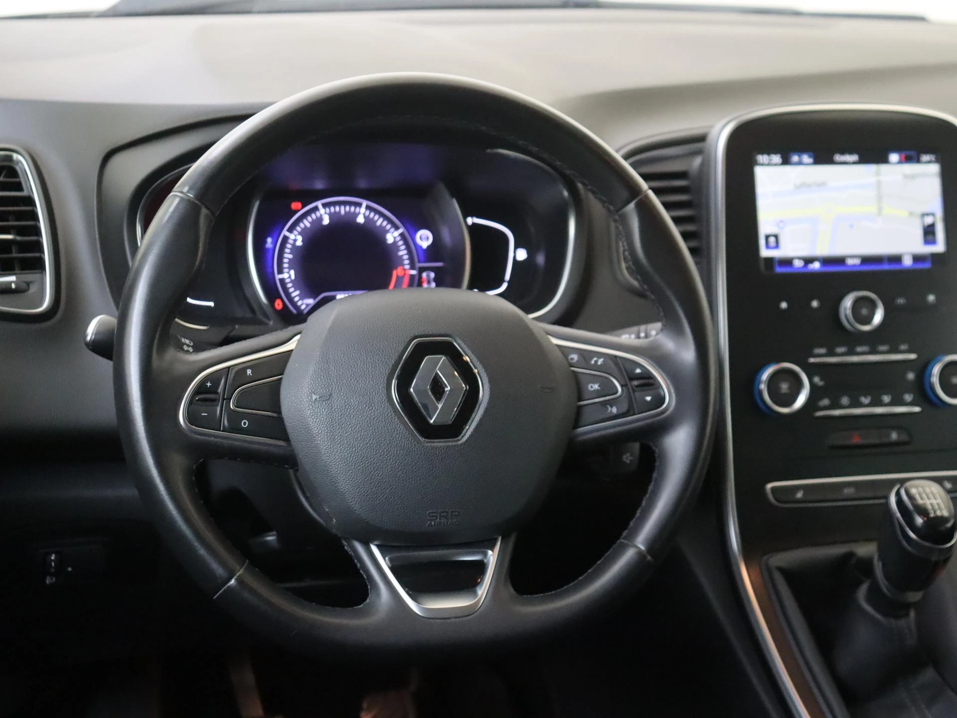 Renault-Grand Scénic-image-9