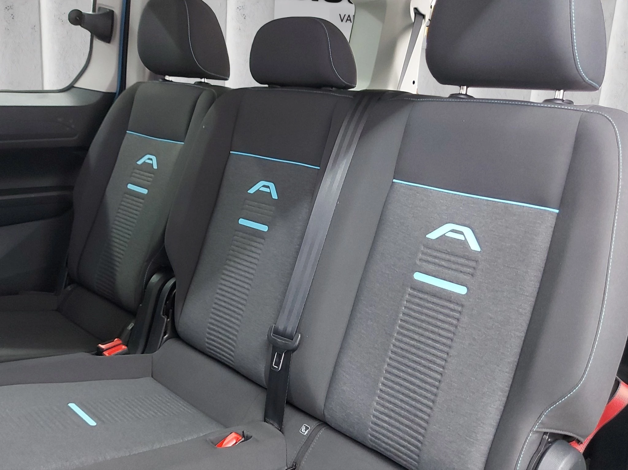 Ford Tourneo Connect 2.0 EcoBlue Grand Active