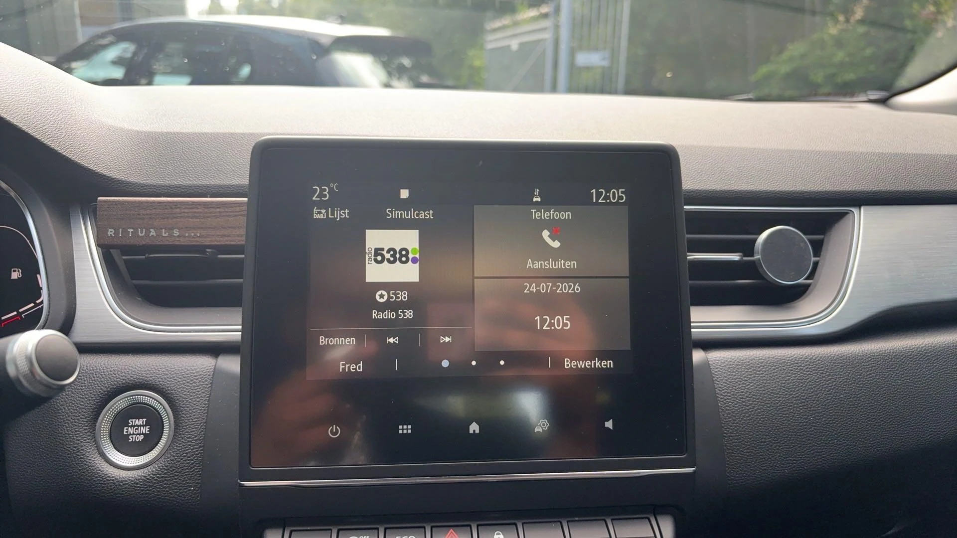 Renault-Captur-image-22