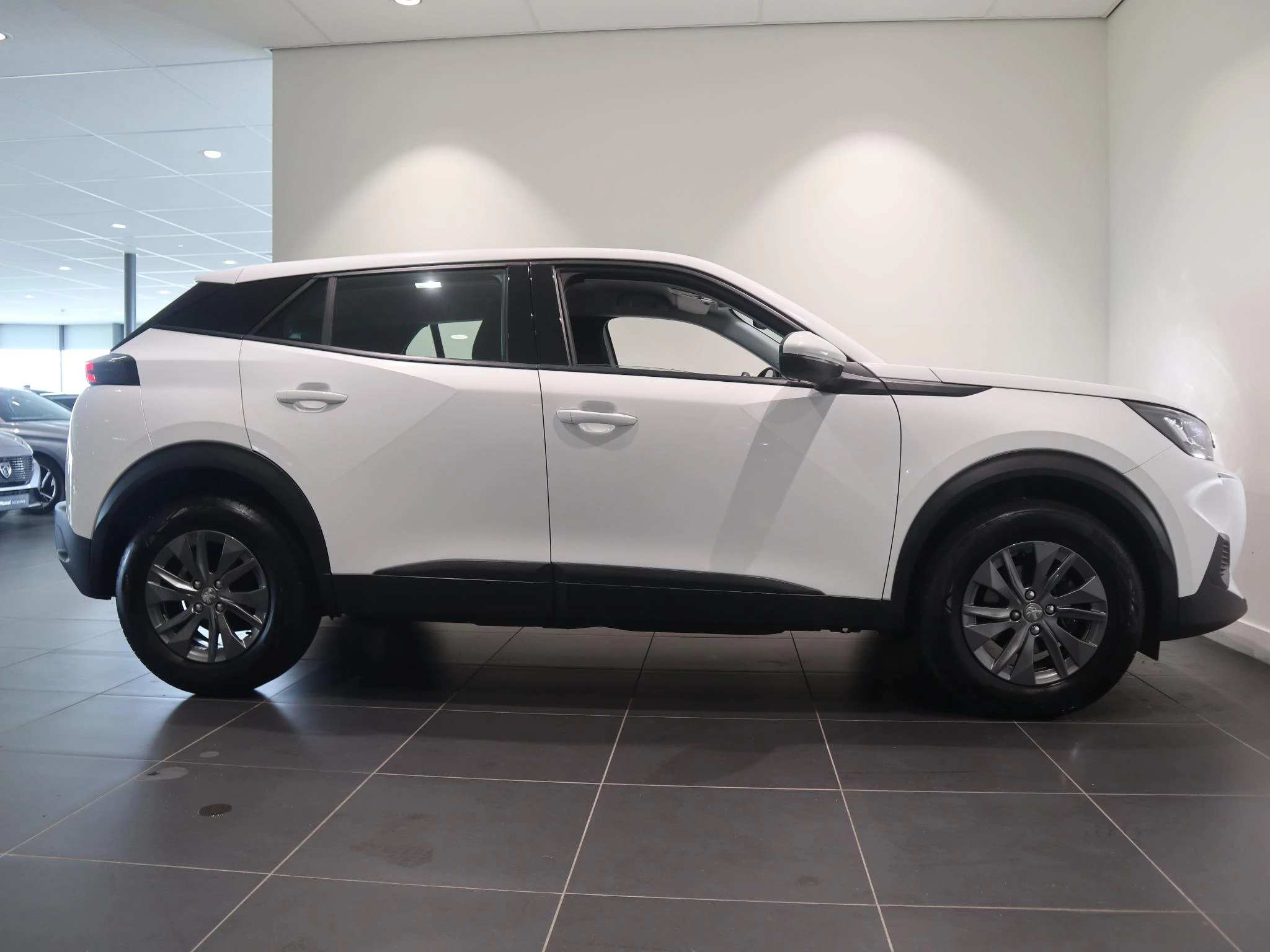 Peugeot-2008-image-6