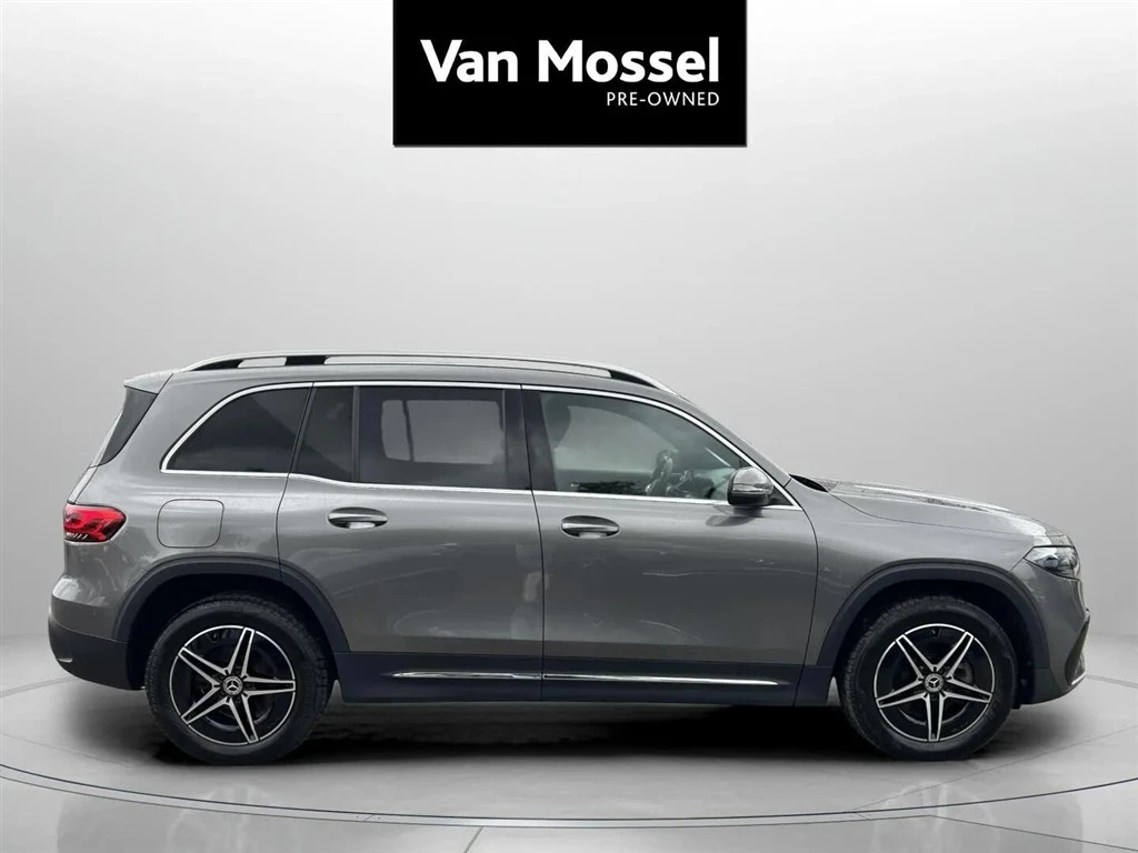 Mercedes-Benz-EQB-image-3