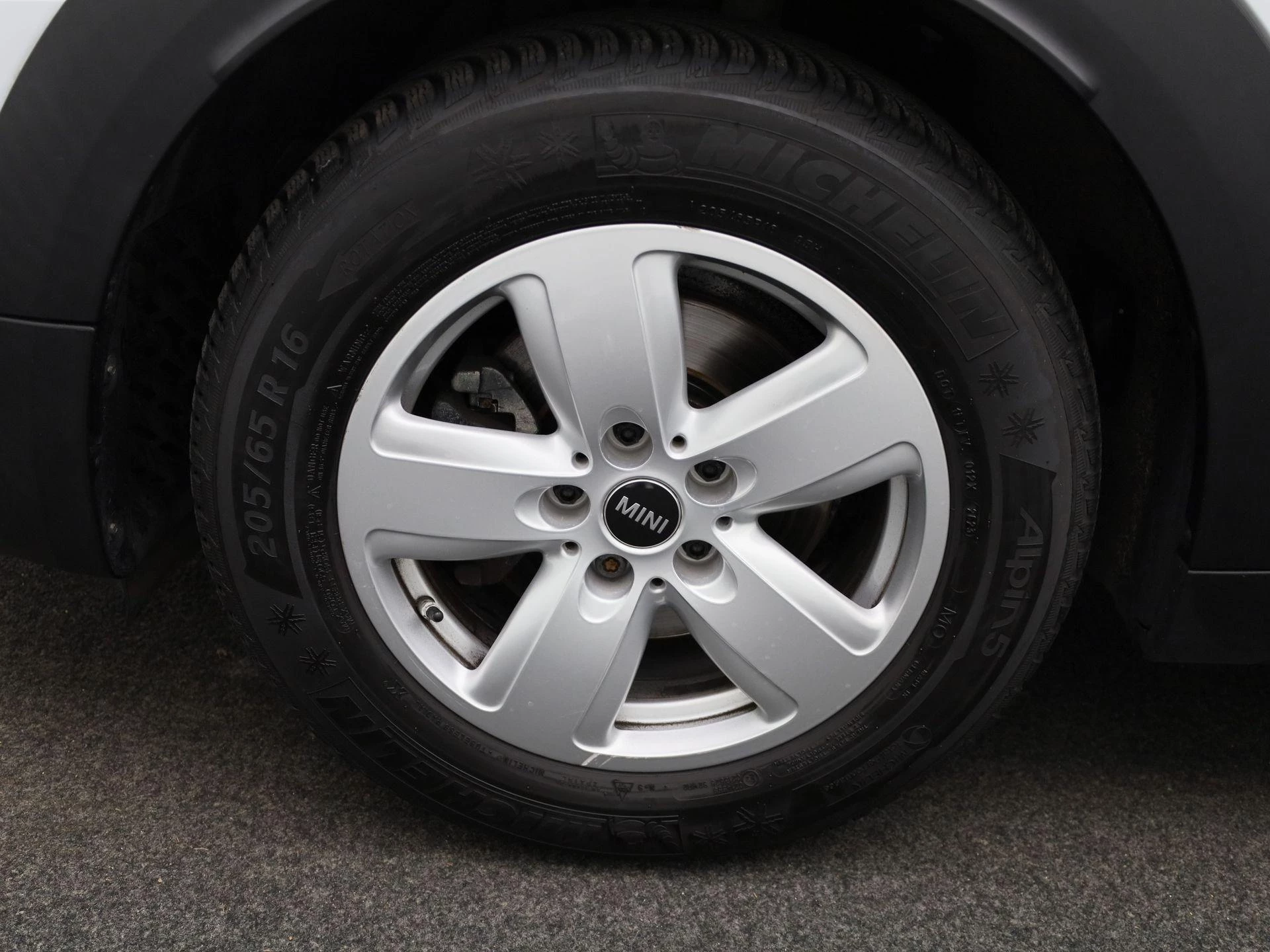 MINI-Countryman-image-13