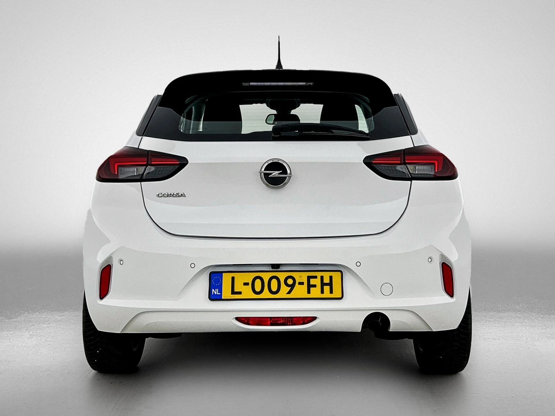 Opel-Corsa-image-2