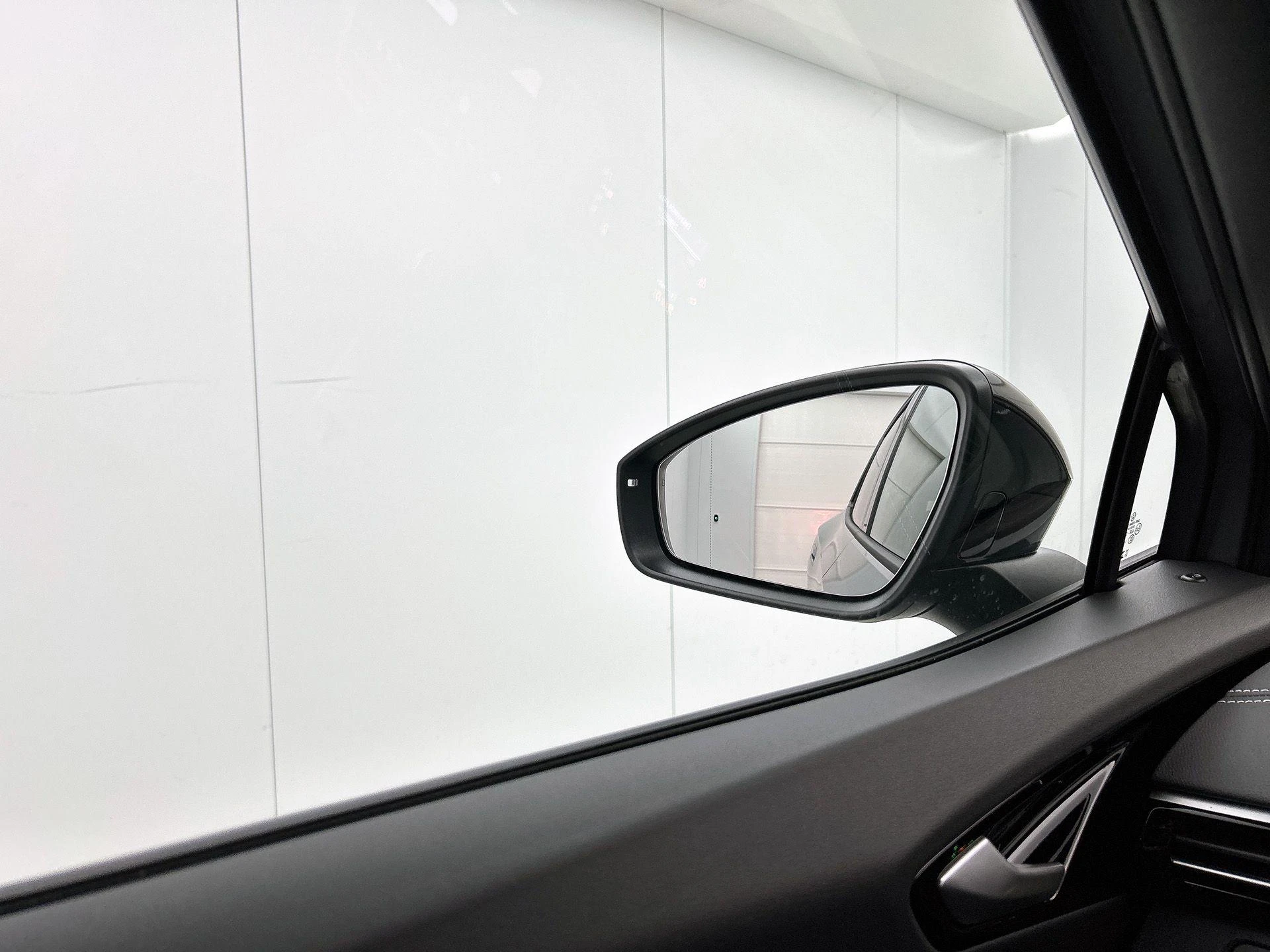 Volkswagen ID.4 Pro Limited Edition 77 kWh 286 PK