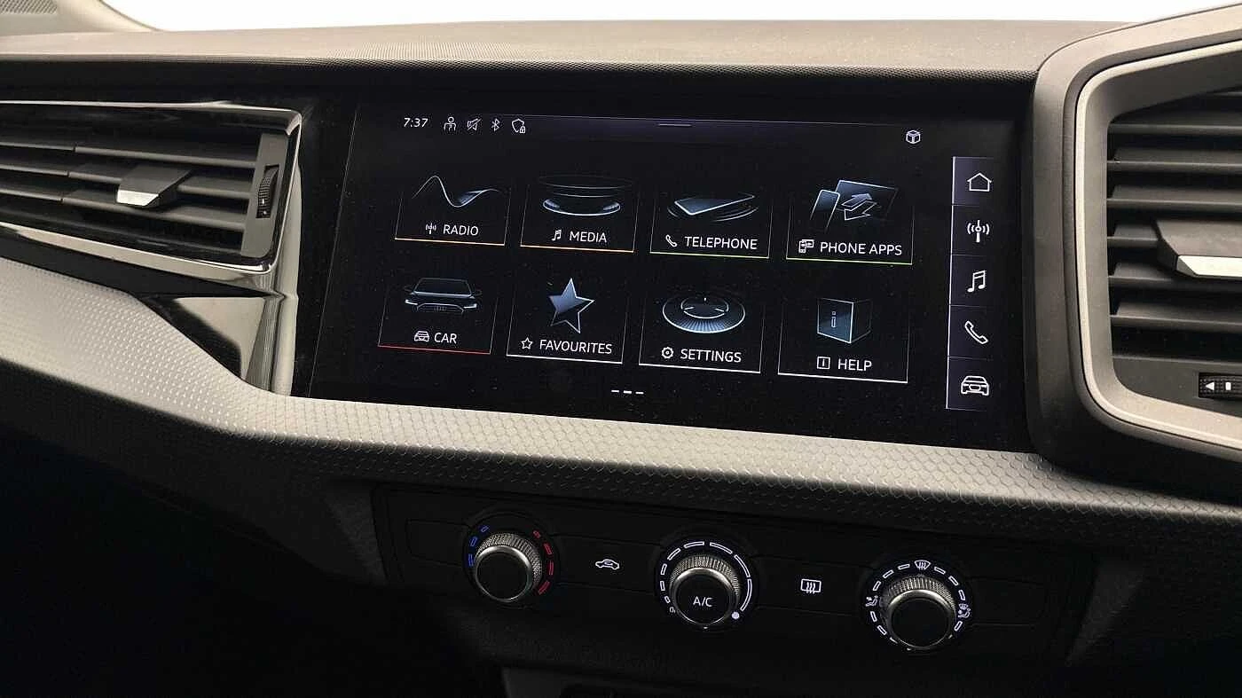 Audi-A1 Sportback-image-31