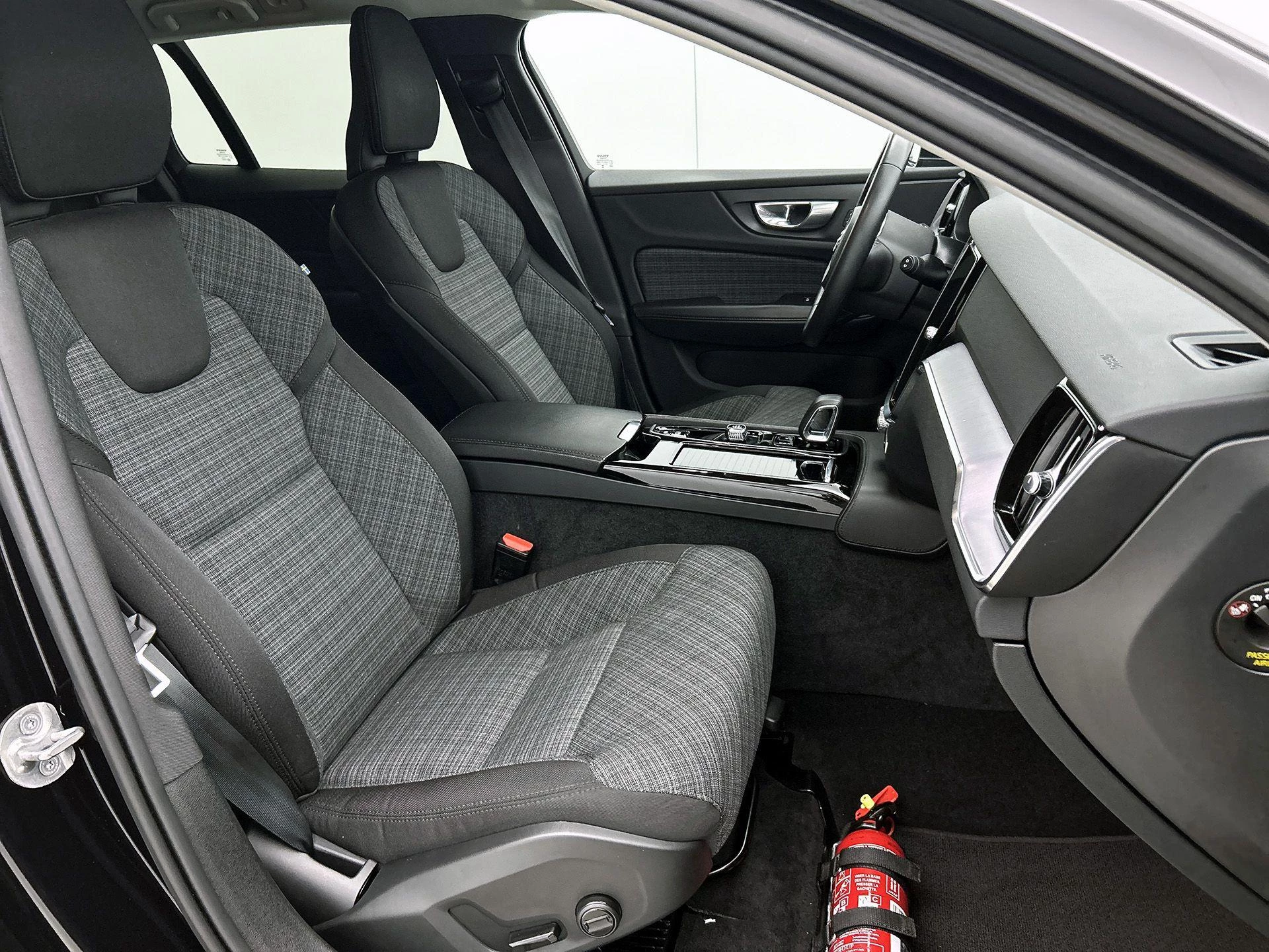 Volvo V60 T6 PHEV 4x4 Core Aut.