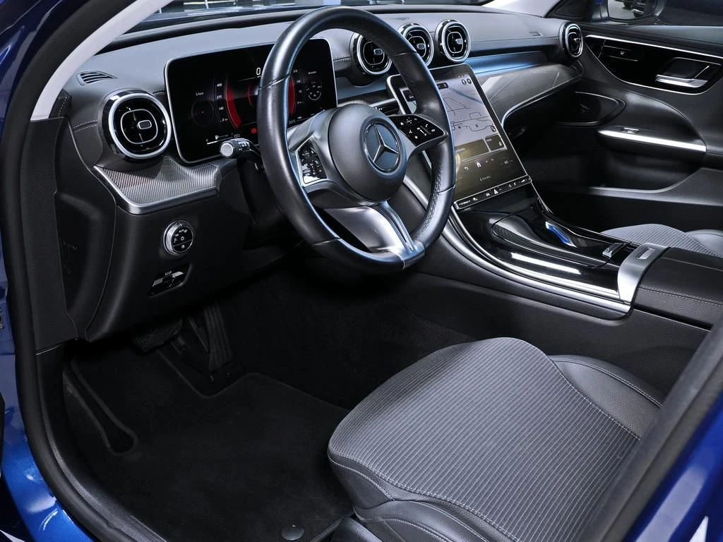 Mercedes-Benz-C-Klasse 300-image-8