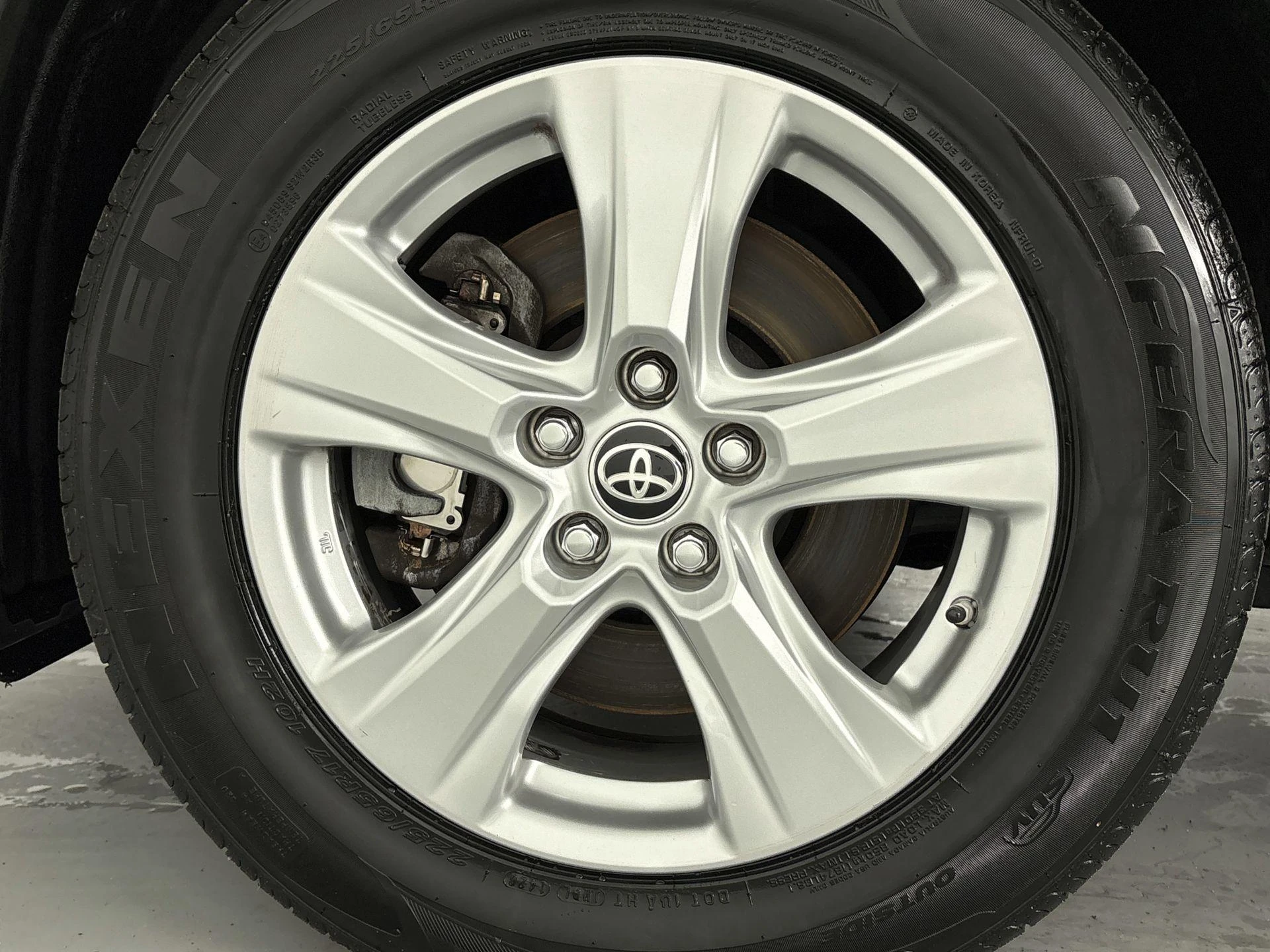 Toyota-RAV4-image-25