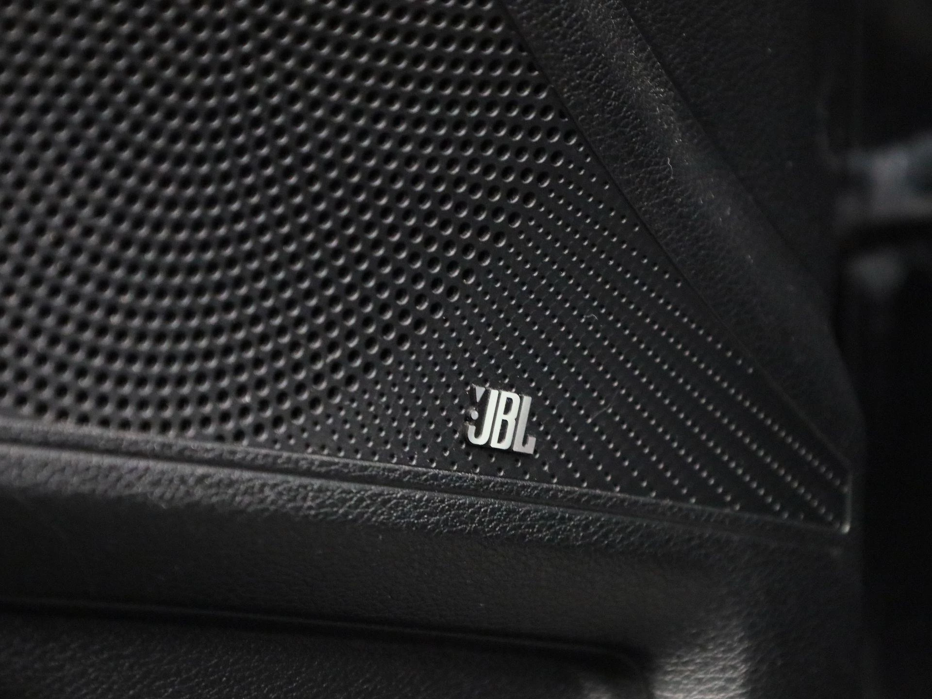 Kia-ProCeed-image-34