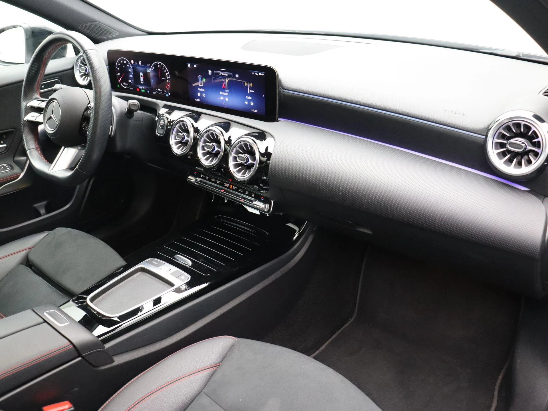 Mercedes-Benz-Classe A-image-21
