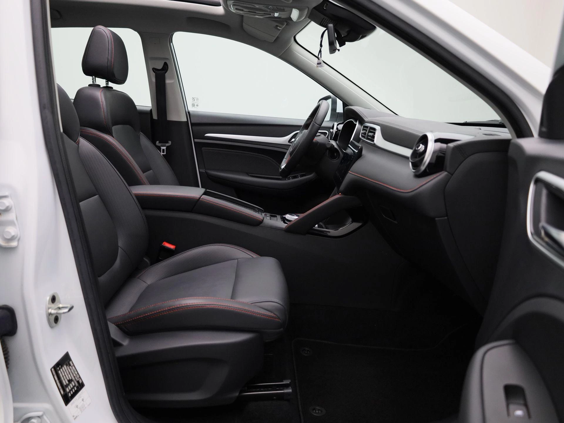 MG ZS EV Standard Range Luxury 50 kWh