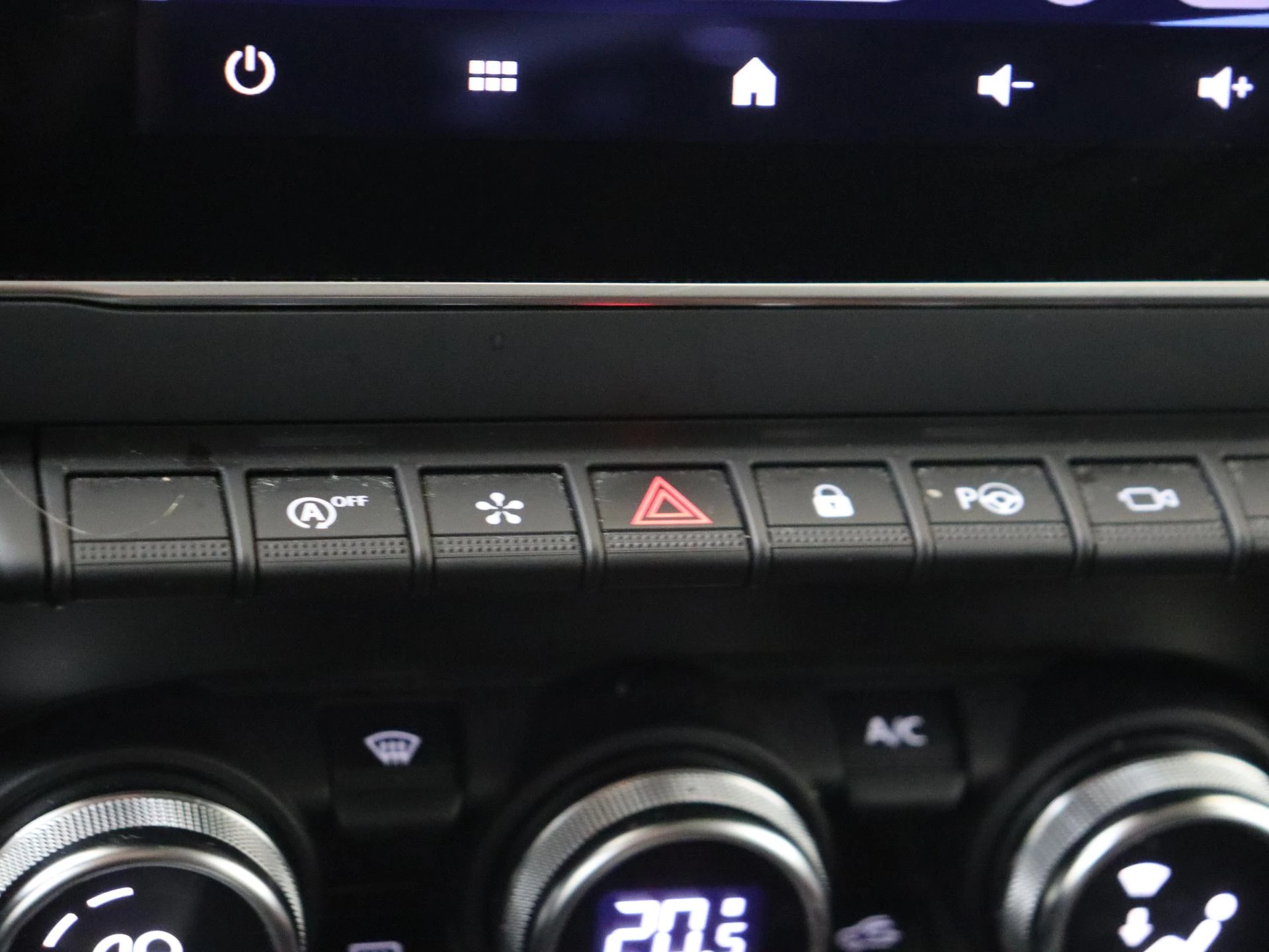 Renault-Captur-image-19
