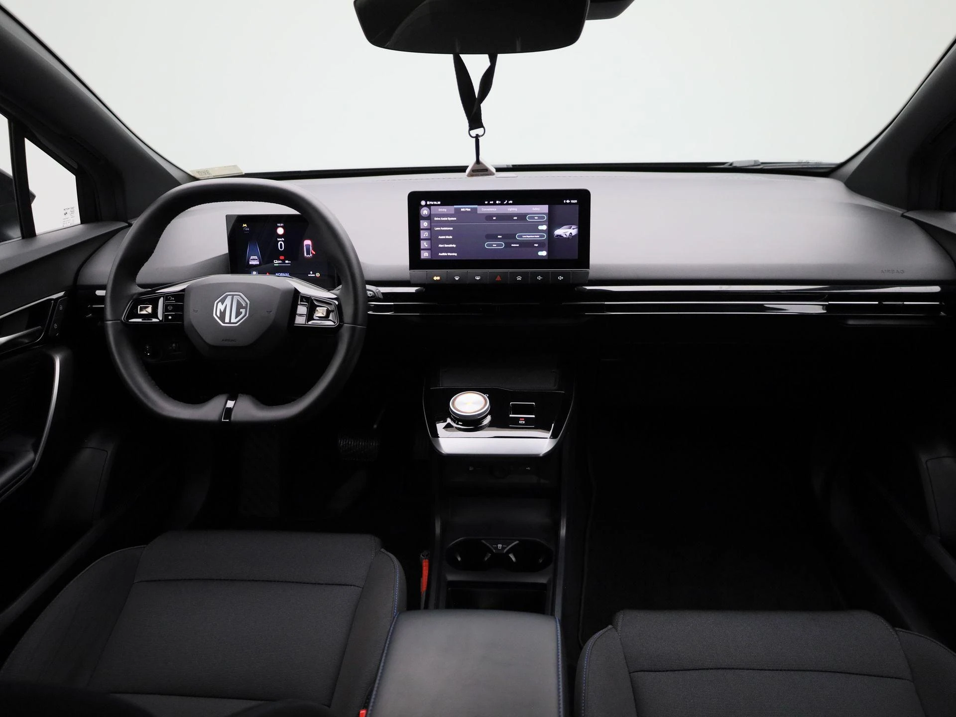 MG-MG4 EV-image-33