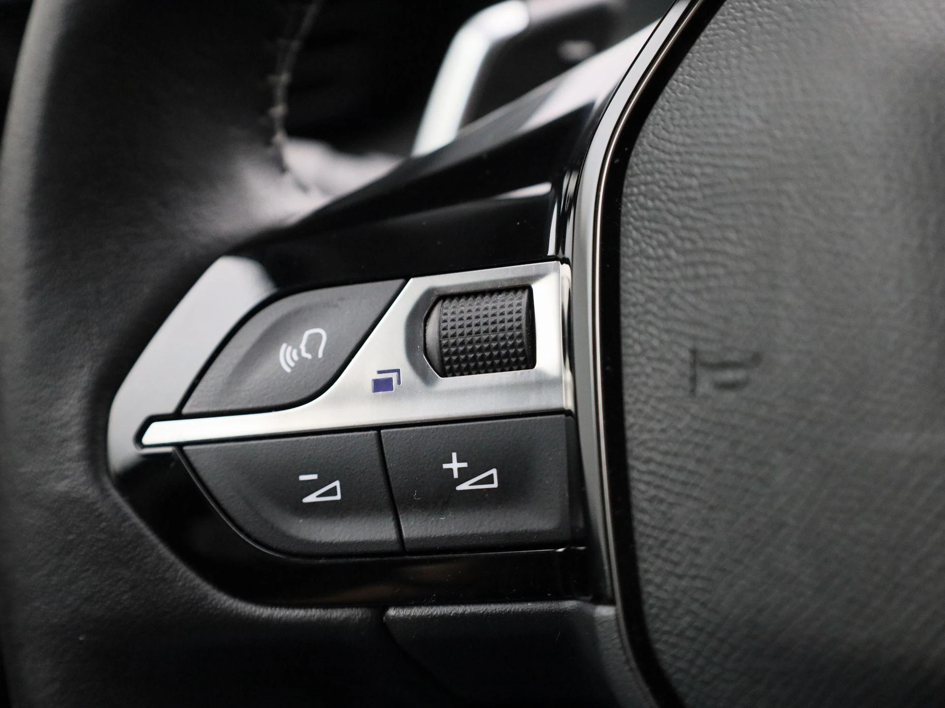 Peugeot-2008-image-16