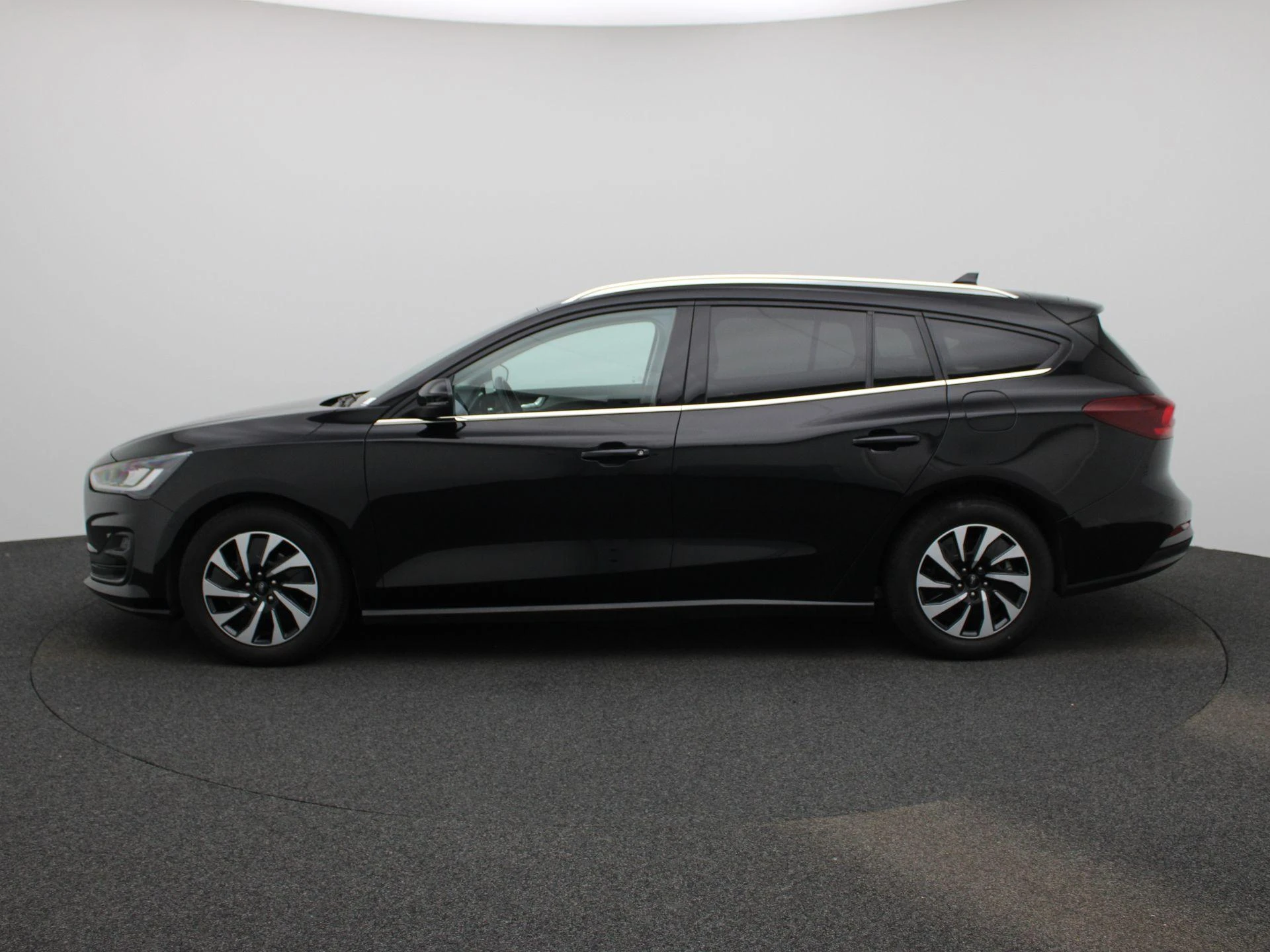 Ford Focus Clipper 1.0i EcoBoost MHEV 92kW Connected