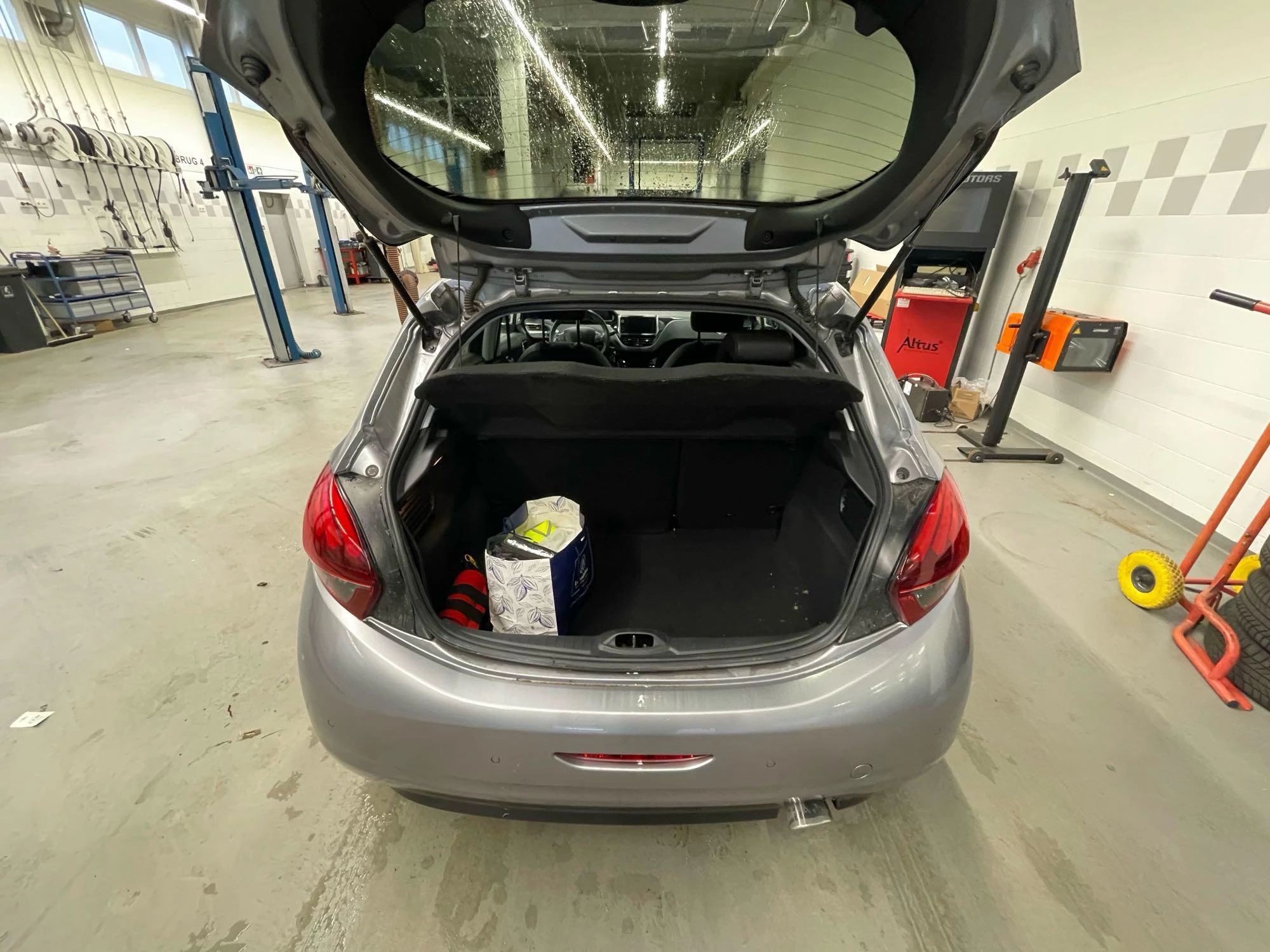 Peugeot 208 1.2 PureTech 81kW s/s Aut. GT Line