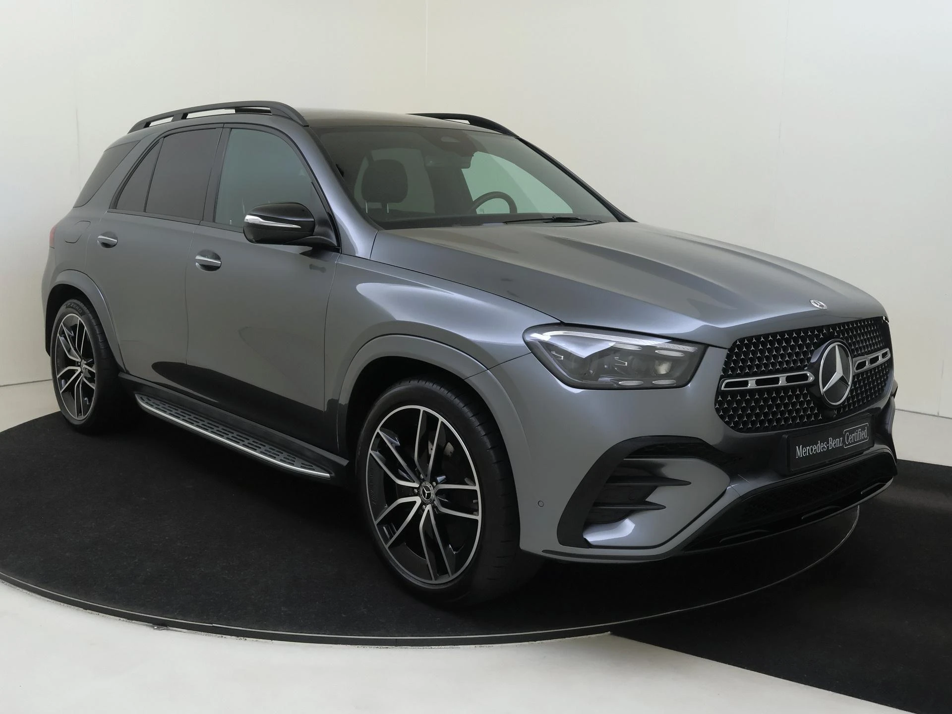 Mercedes-Benz-GLE-image-1