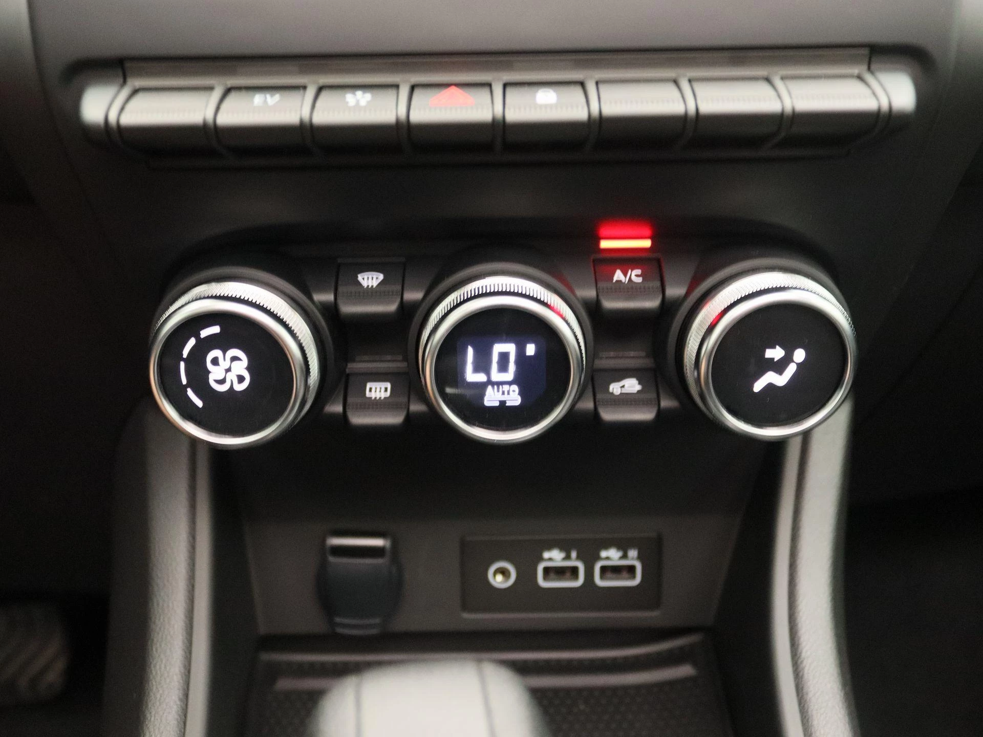 Renault Captur 1.6 E-Tech full hybrid 145 techno