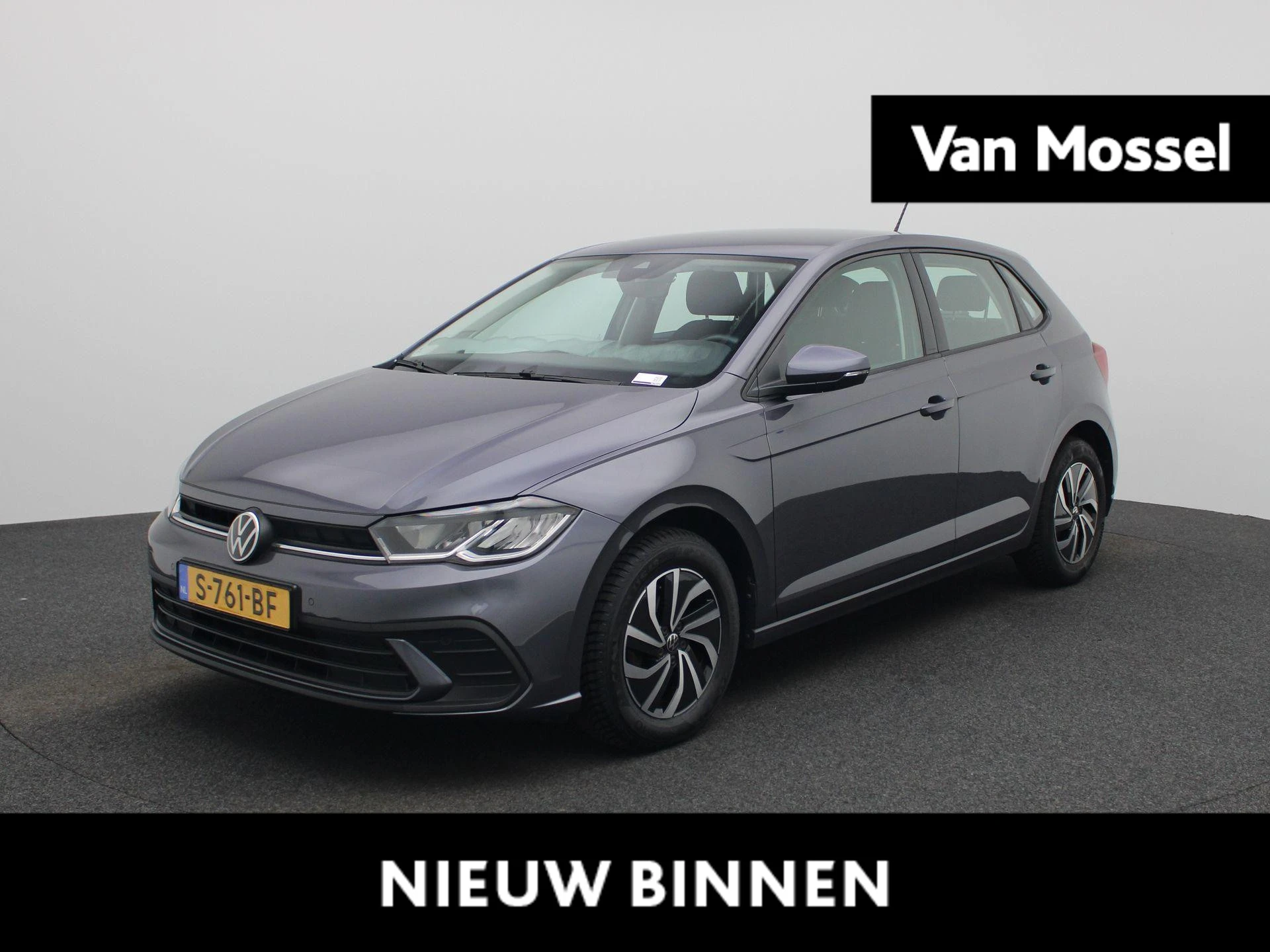 Volkswagen-Polo-image-0