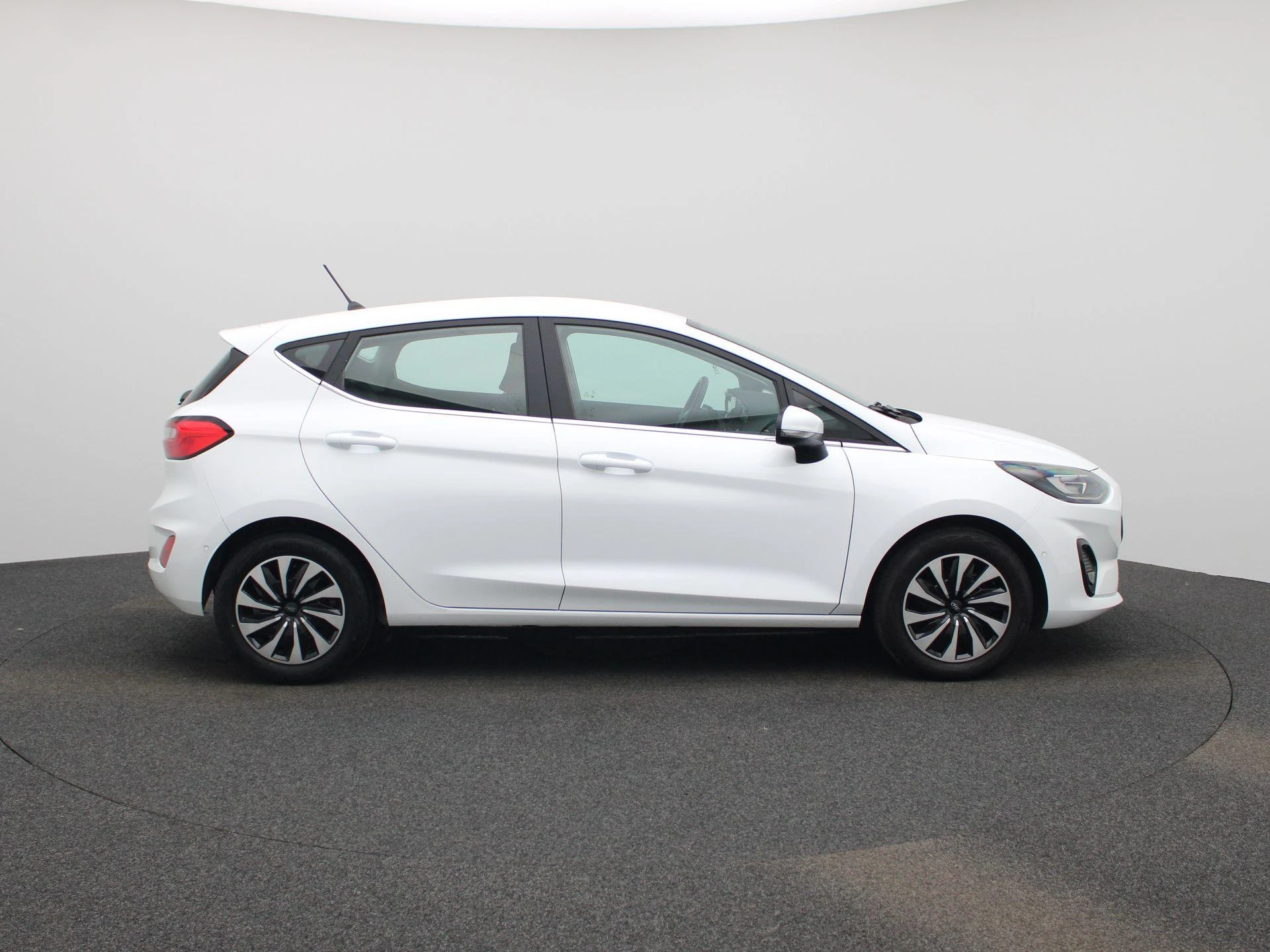 Ford Fiesta 1.0i EcoBoost MHEV 92kW Connected