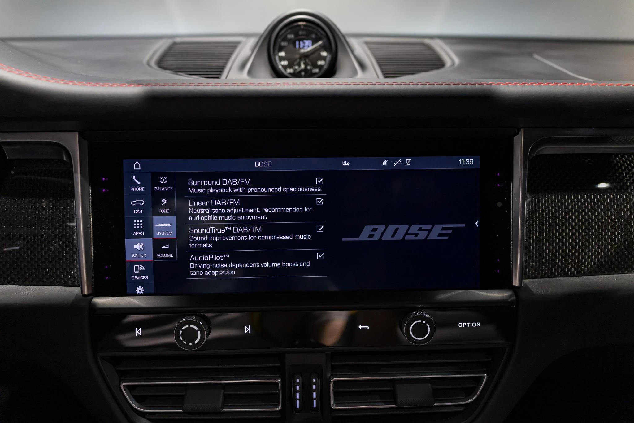 Porsche-Macan-image-15