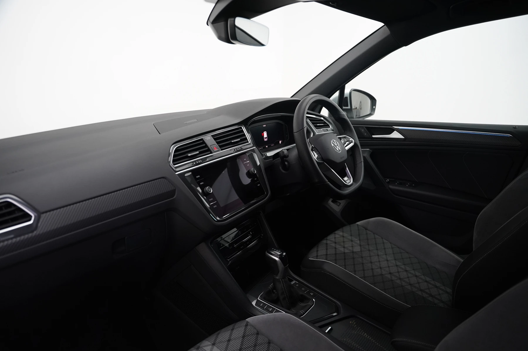 Volkswagen-Tiguan-image-1