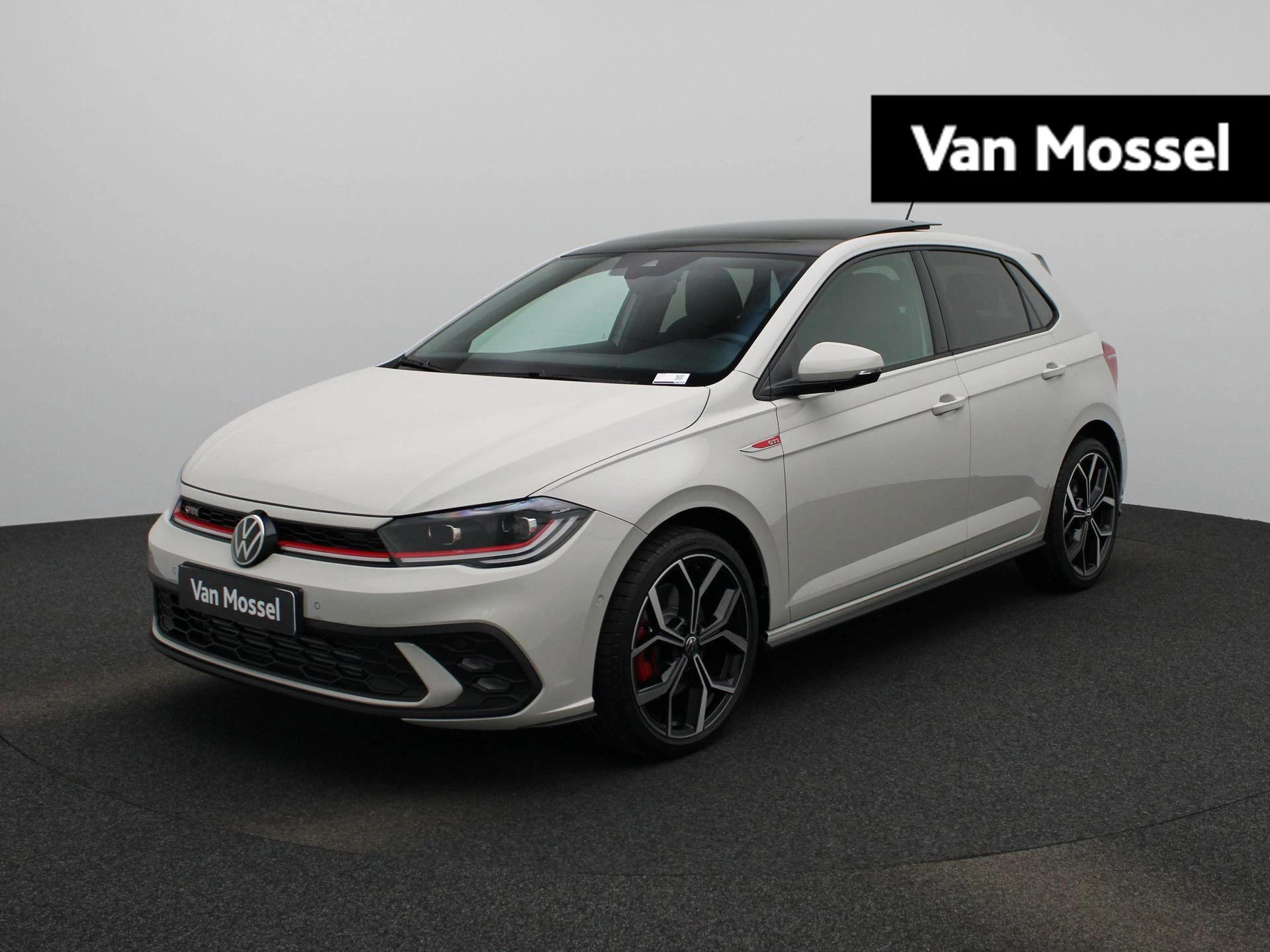 Volkswagen-Polo-image-0