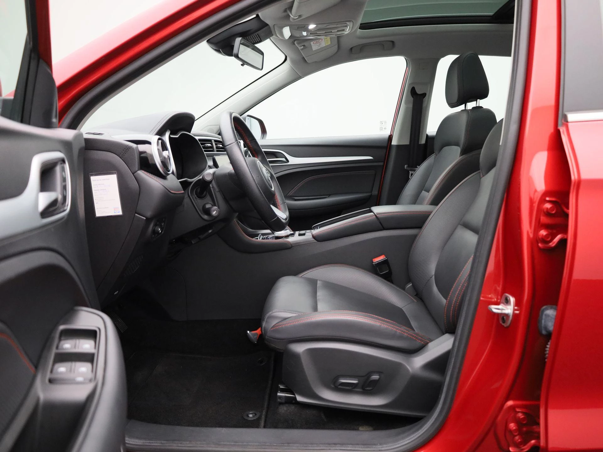 MG ZS EV Long Range Luxury 70 kWh