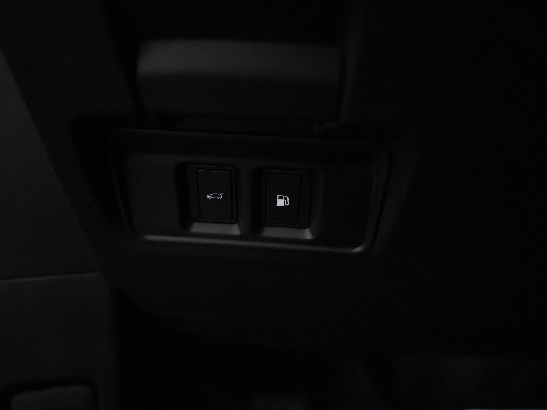 Land Rover-Range Rover Evoque-image-32