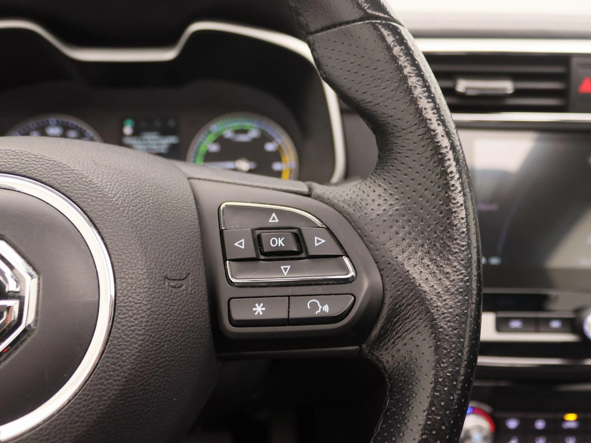 MG ZS EV Luxury 45 kWh