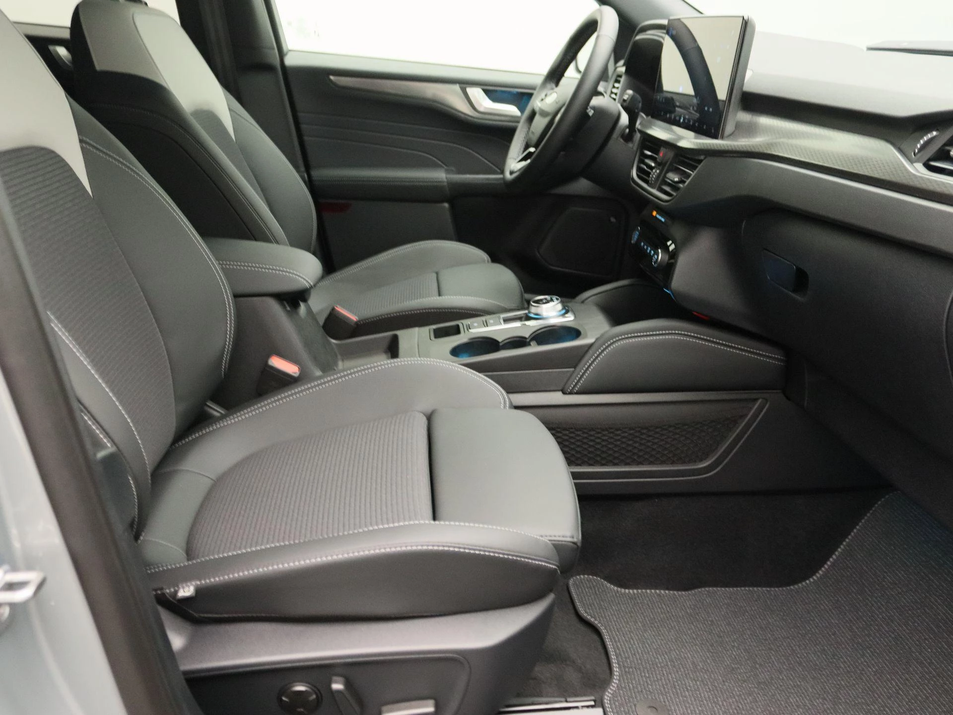 Ford-Kuga-image-12