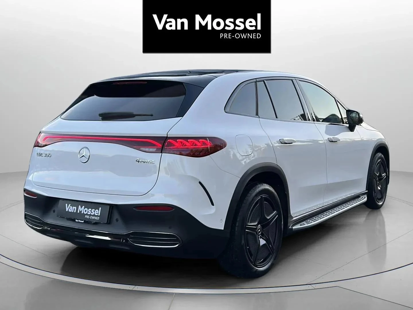 Mercedes-Benz-EQE-image-4