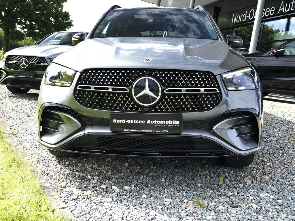 Mercedes-Benz-GLE 450 d-image-3